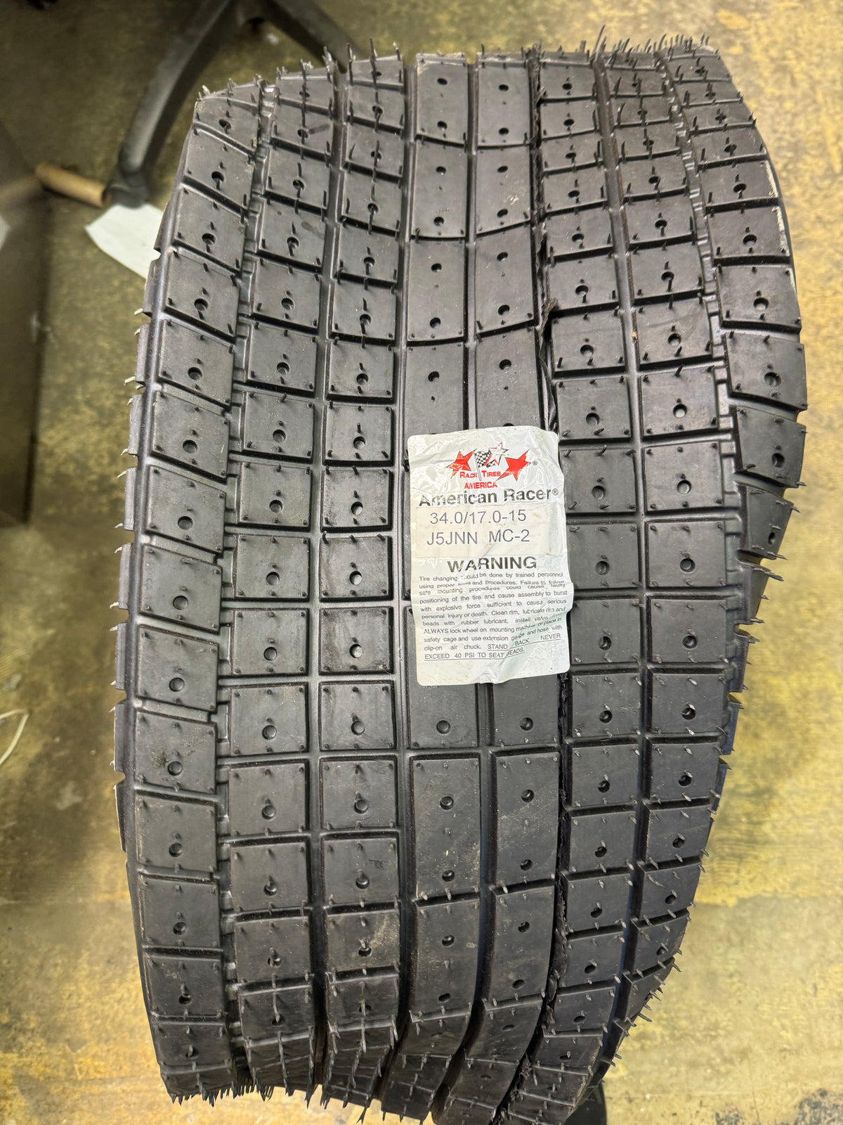 AMERICAN RACER MC-2 OWL  34 17 15 DIRT RACING TIRE TIRE J5JNN