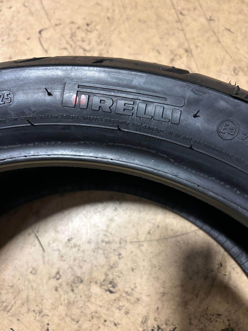 PIRELLI NIGHT DRAGON GT BSW 200 55 17 78V REAR MOTORCYCLE TIRE 2595600