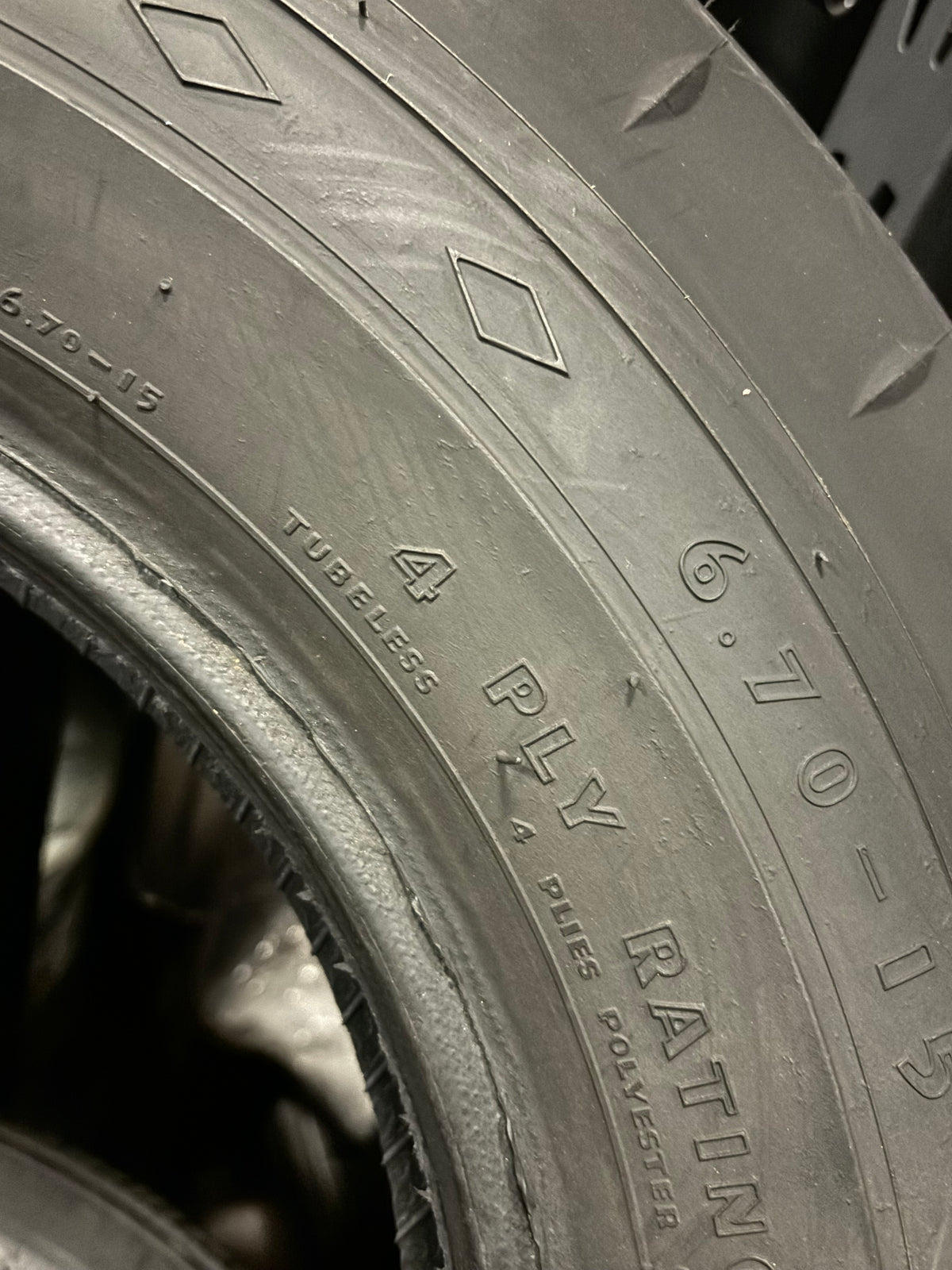 GOODYEAR CUSTOM SUPER CUSHION T-3 1” WHITE WALL 6.7 15 4PLY CLASSIC ALL SEASON  TIRE 643136