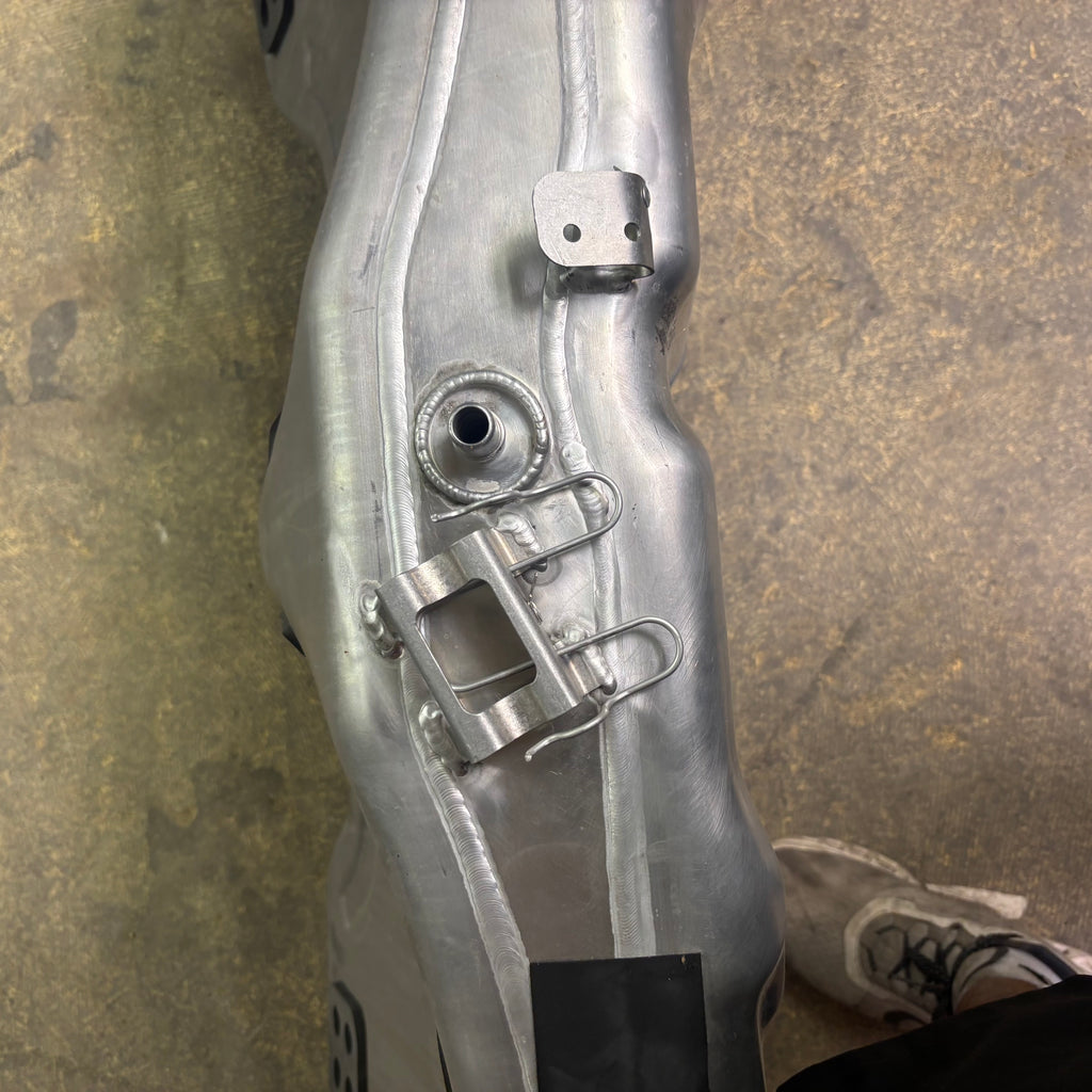 USED FUEL TANK 04-06 PORSCHE CARRERA GT 980 201 013 04
