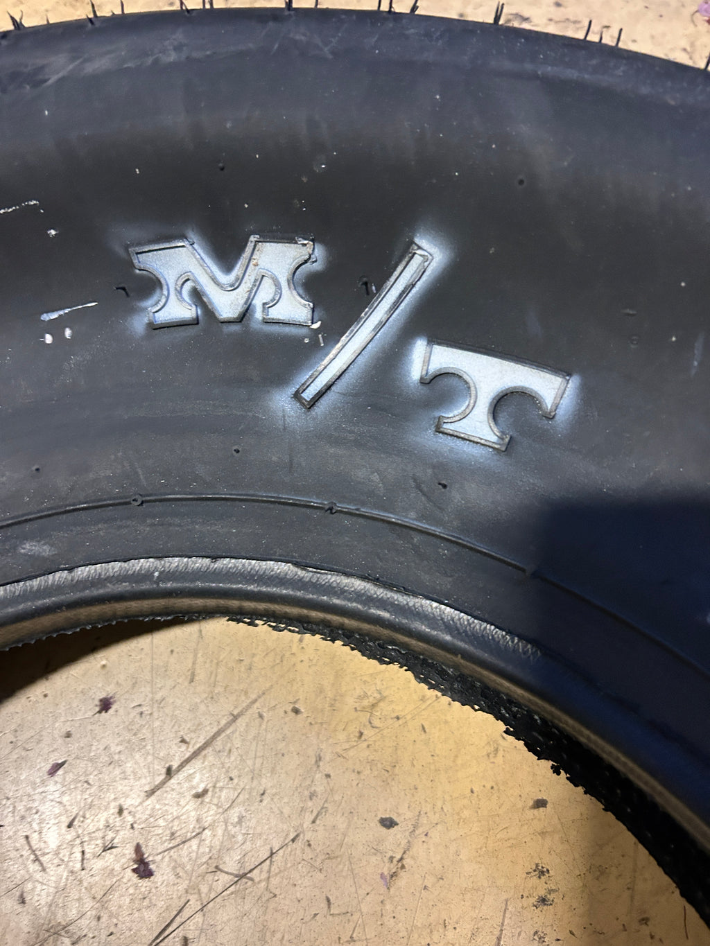 MICKEY THOMPSON ET FRONT BSW 28 4.5 15 DRAG TIRE 250933