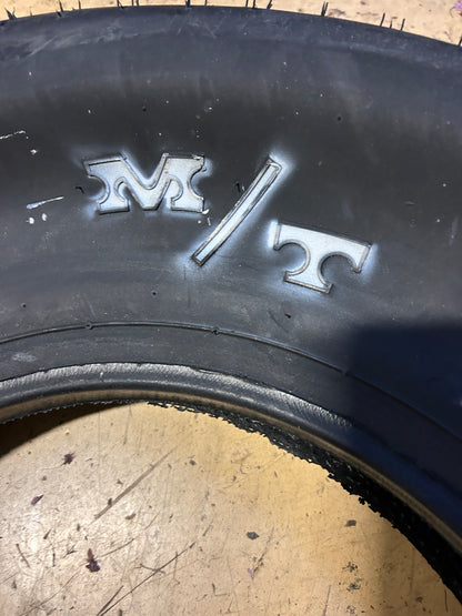 MICKEY THOMPSON ET FRONT BSW 28 4.5 15 DRAG TIRE 250933