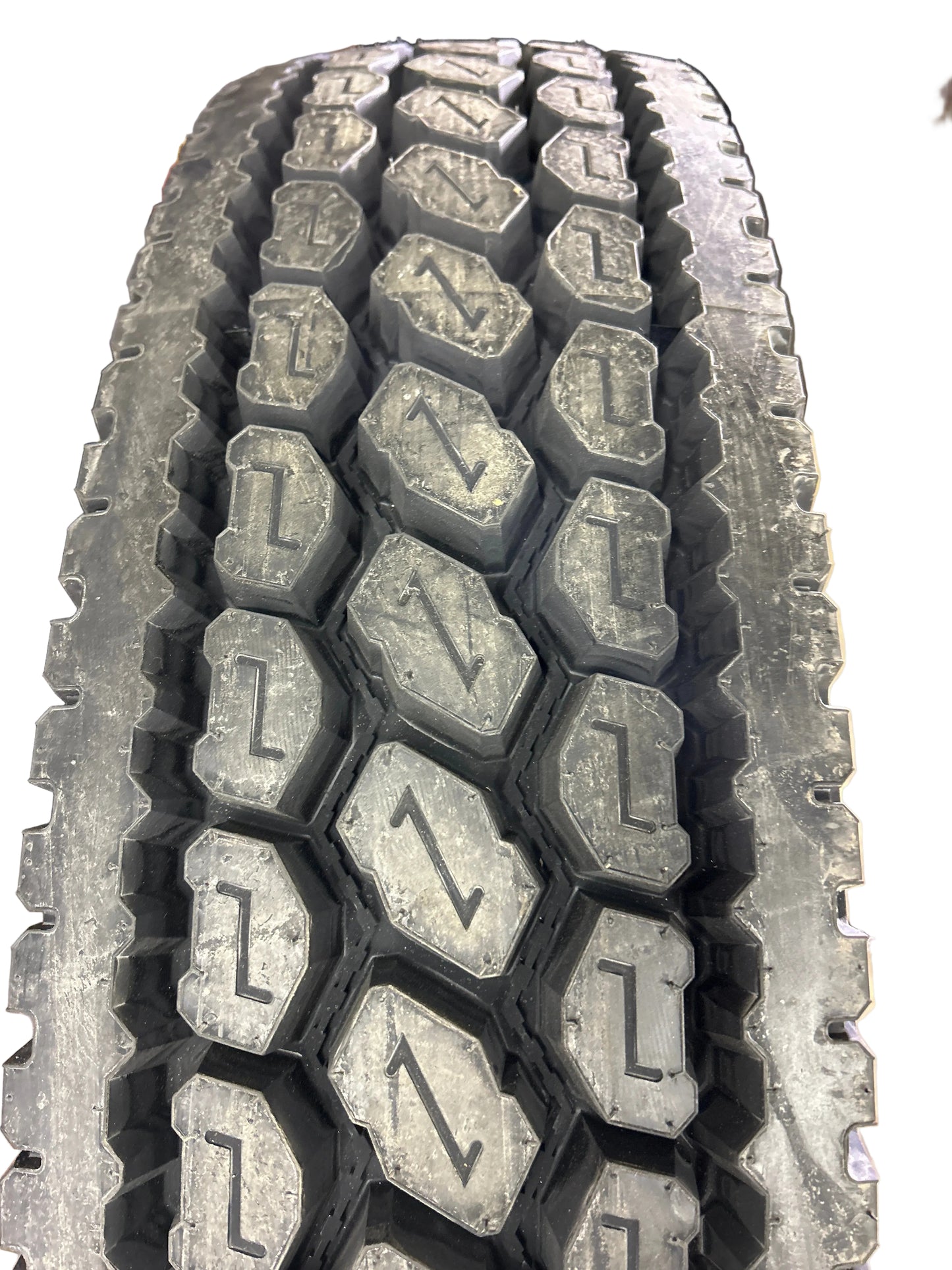 DOUBLE COIN RLB400 BSW 11 24.5 146/143L 14PLY  DRIVE TIRE 1133481455