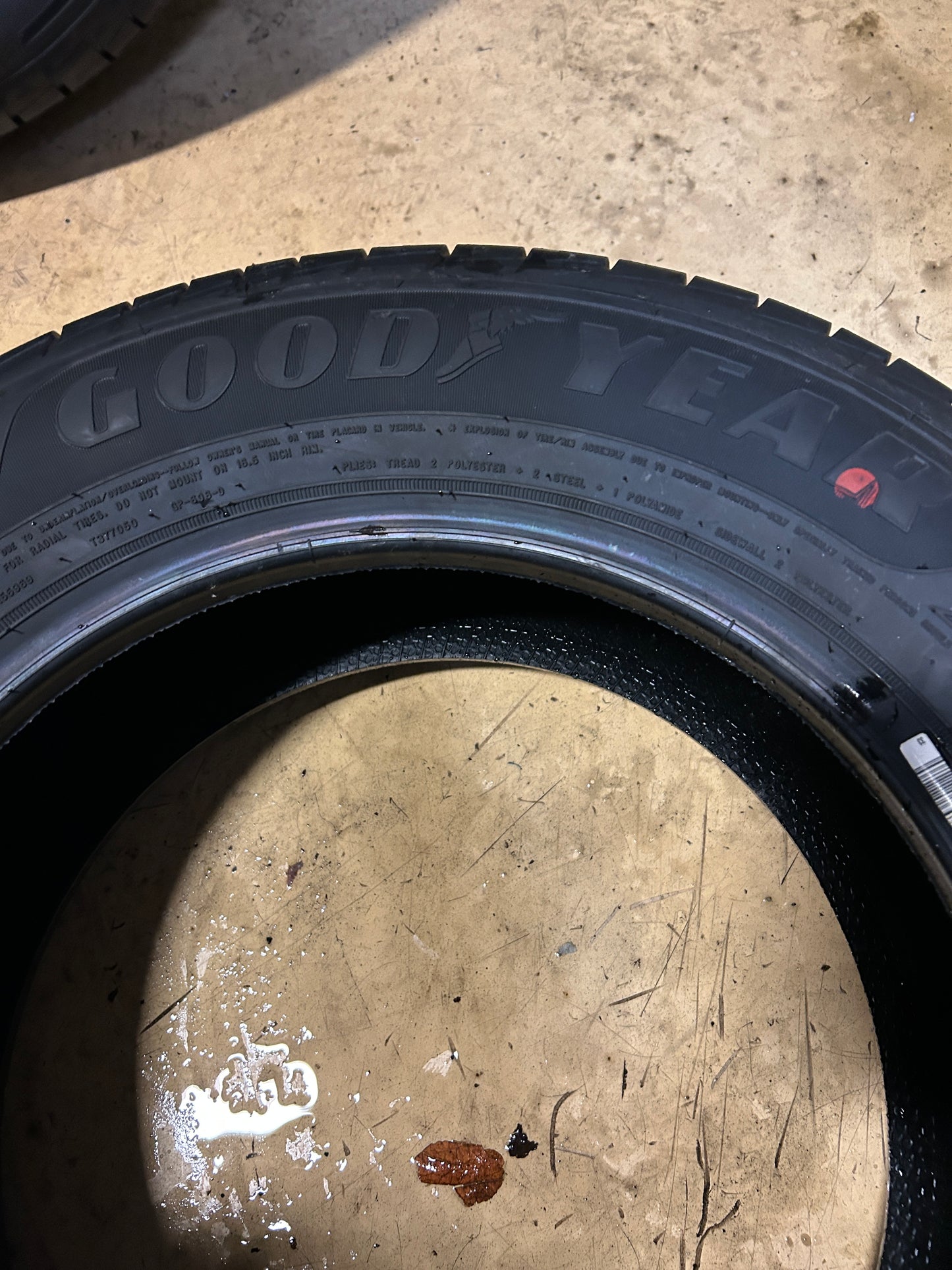 4 GOODYEAR ASSURANCE MAXLIFE BSW P 215 70 16 100H ALL SEASON TIRE 110954545