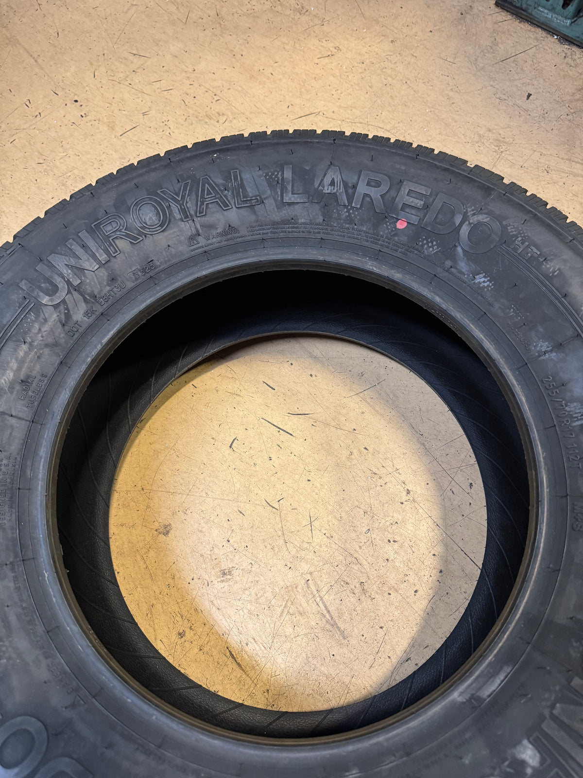 UNIROYAL LAREDO HT BSW P 255 70 17 112T ALL SEASON TIRE 40470