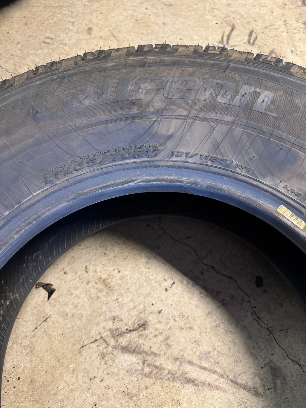 2 DOT NOS LAUFENN X FIT HT BSW LT 265 70 17 121/118S 10PLY ALL SEASON TIRE 2020475