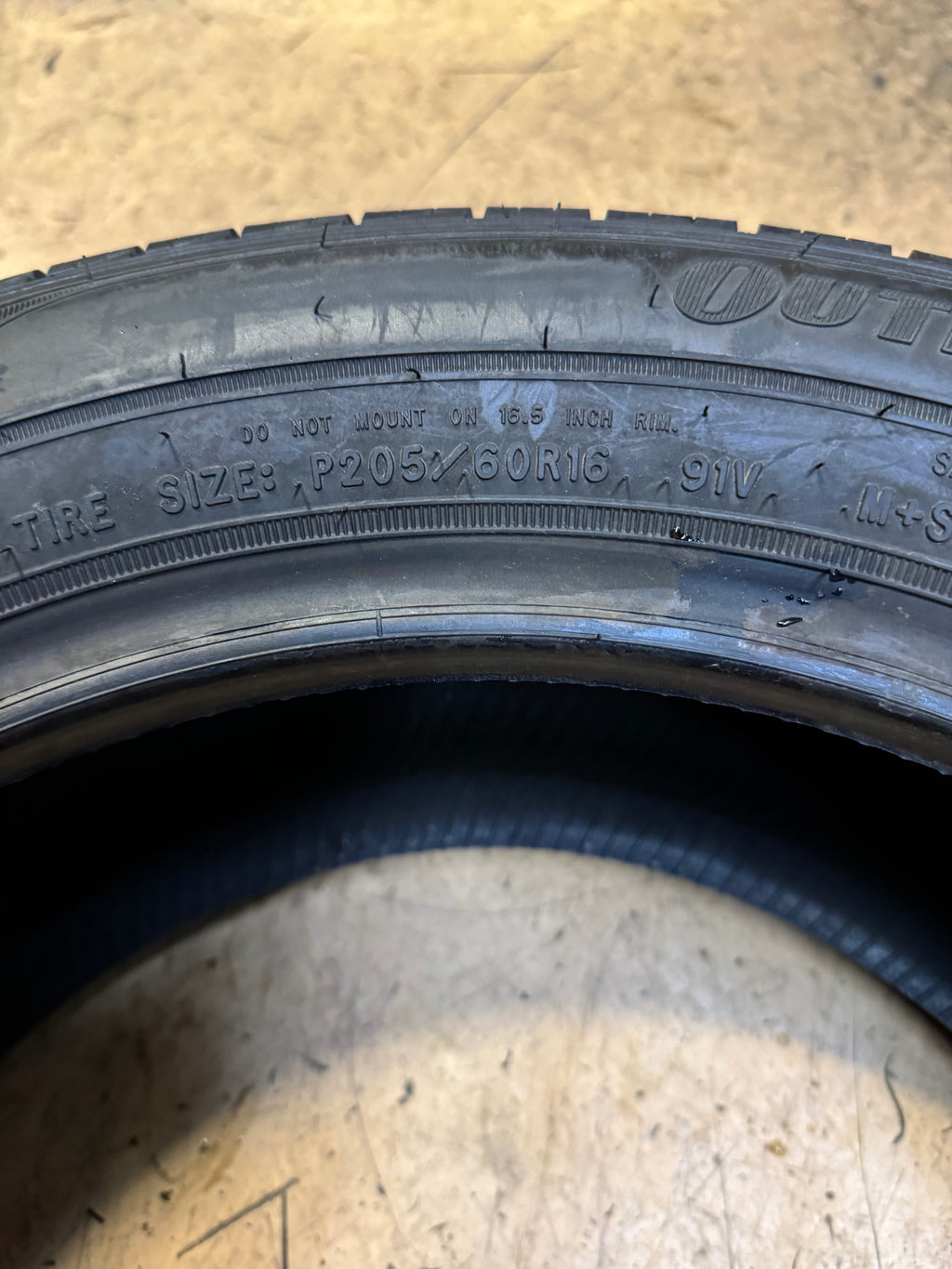 GOODYEAR ASSURANCE BSW P 205 60 16 91V ALL SEASON TIRE 413500329