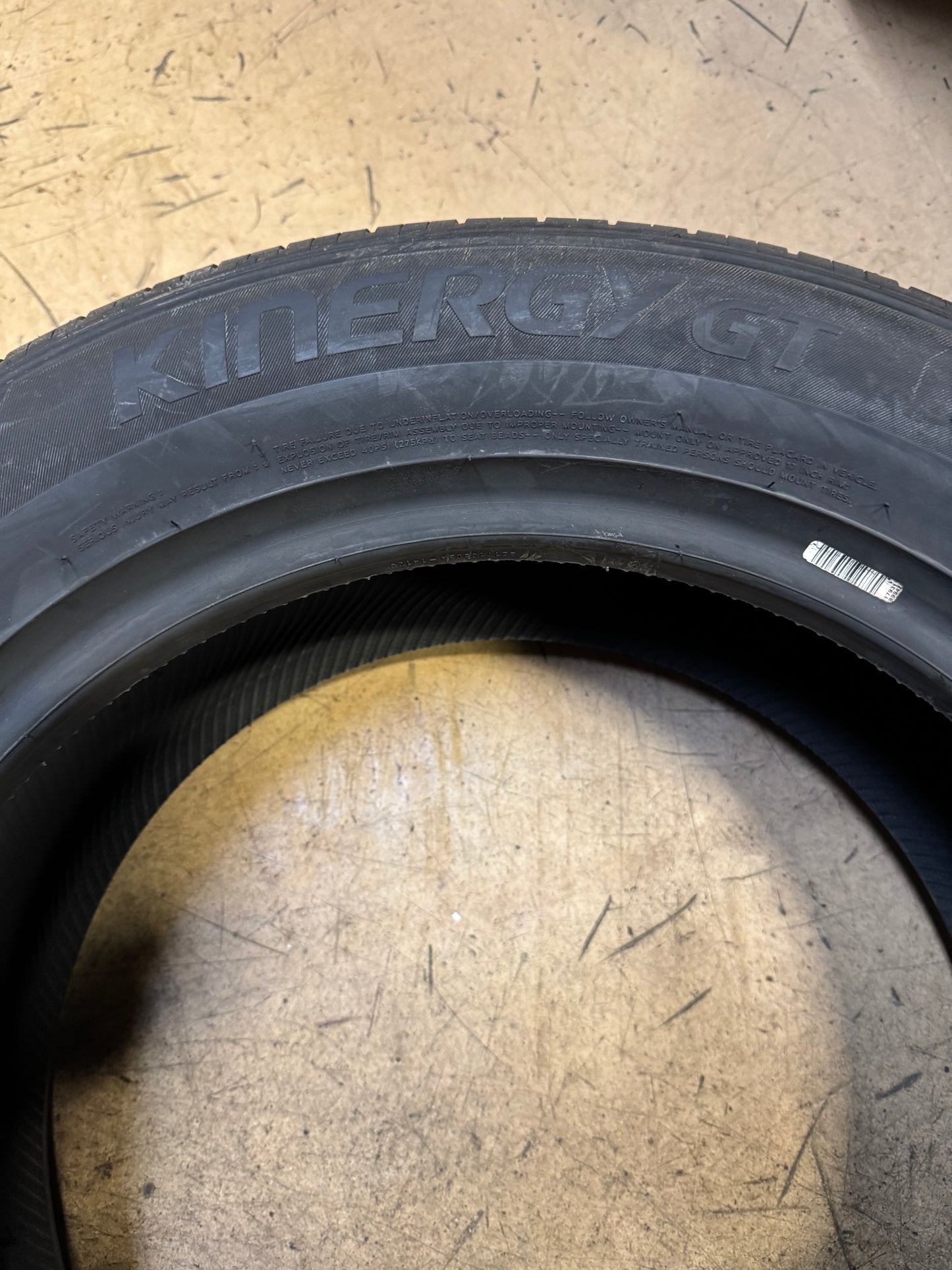 2 NOS HANKOOK KINERGY GT BSW P 235 55 17 99H ALL SEASON TIRE 1016165
