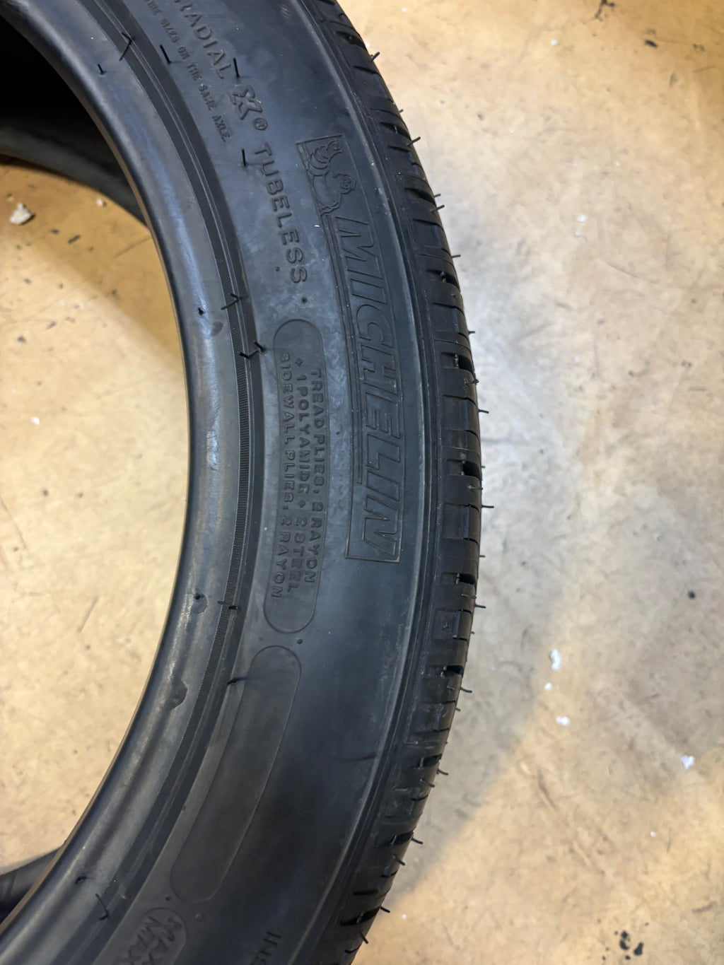 MICHELIN PRIMACY MXM4 ZP RUN FLAT P 225 45 17 90V ALL SEASON TIRE 32346