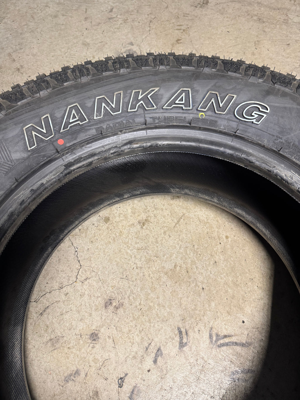 NOS NANKANG CONQUEROR A/T OWL LT 285 65 18 121/118S 8PLY ALL TERRAIN TIRE 22799001