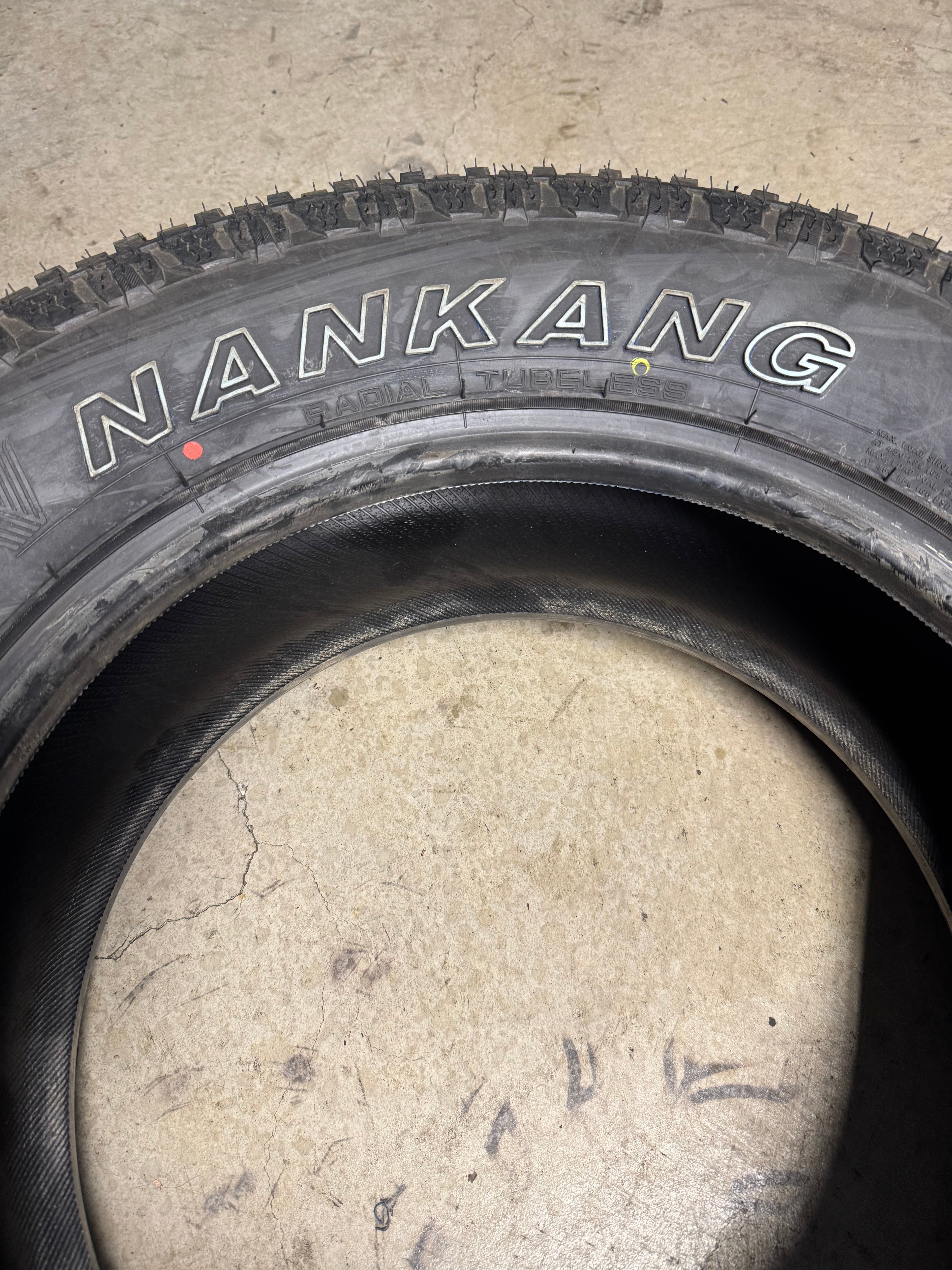 NOS NANKANG CONQUEROR A/T OWL LT 285 65 18 121/118S 8PLY ALL TERRAIN TIRE 22799001