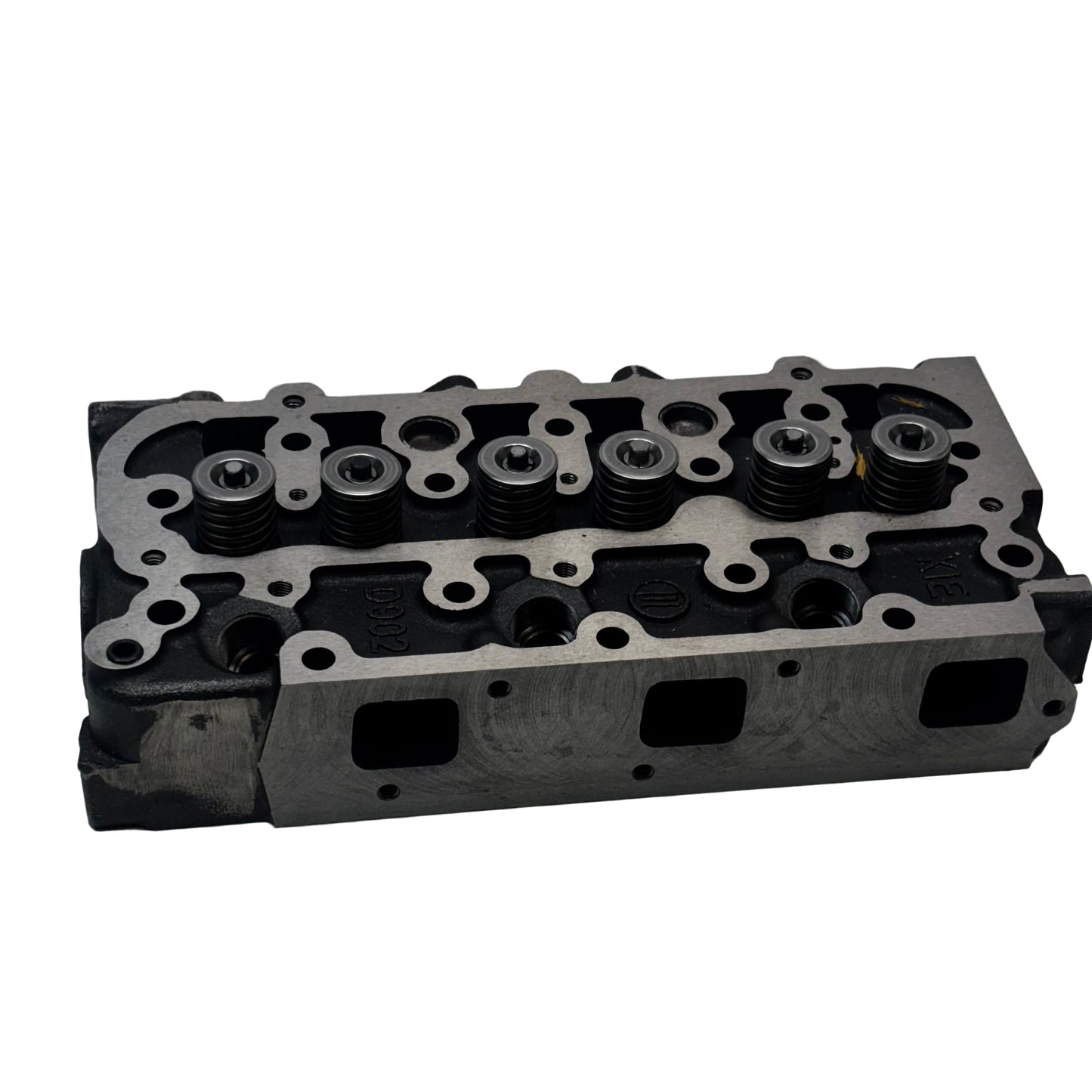 D902 COMPLETE CYLINDER HEAD WITH VALVES SPRING FOR KUBOTA D902