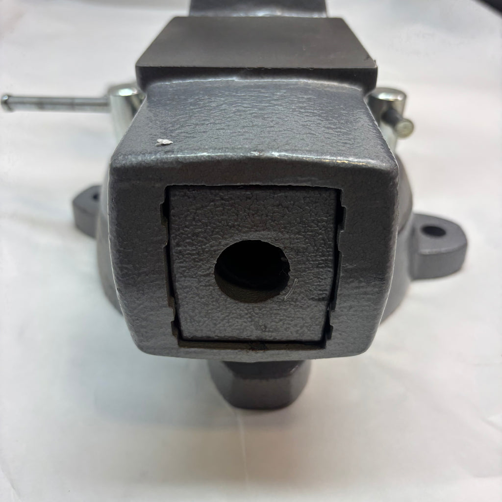 WILTON MECHANICS VISE 8” JAW WITH SWIVEL BASE 21800
