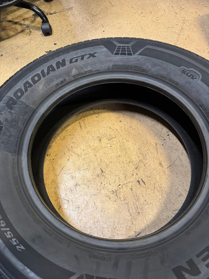 2 NOS NEXEN ROADIAN GTX BSW P 255 65 18 111T ALL SEASON TIRE 17062NXK