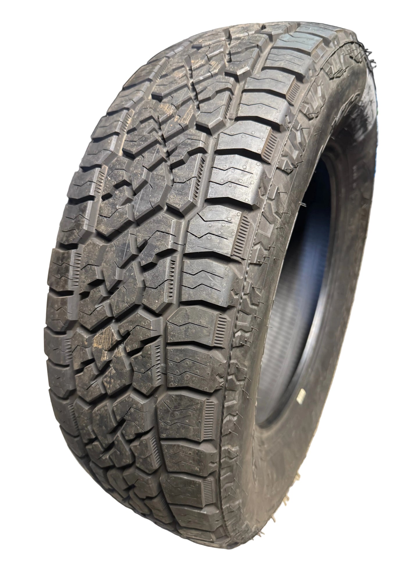 NOS MASTERCRAFT COURSER AXT2 BSW P 235 70 17 109T XL ALL TERRAIN TIRE 177131007