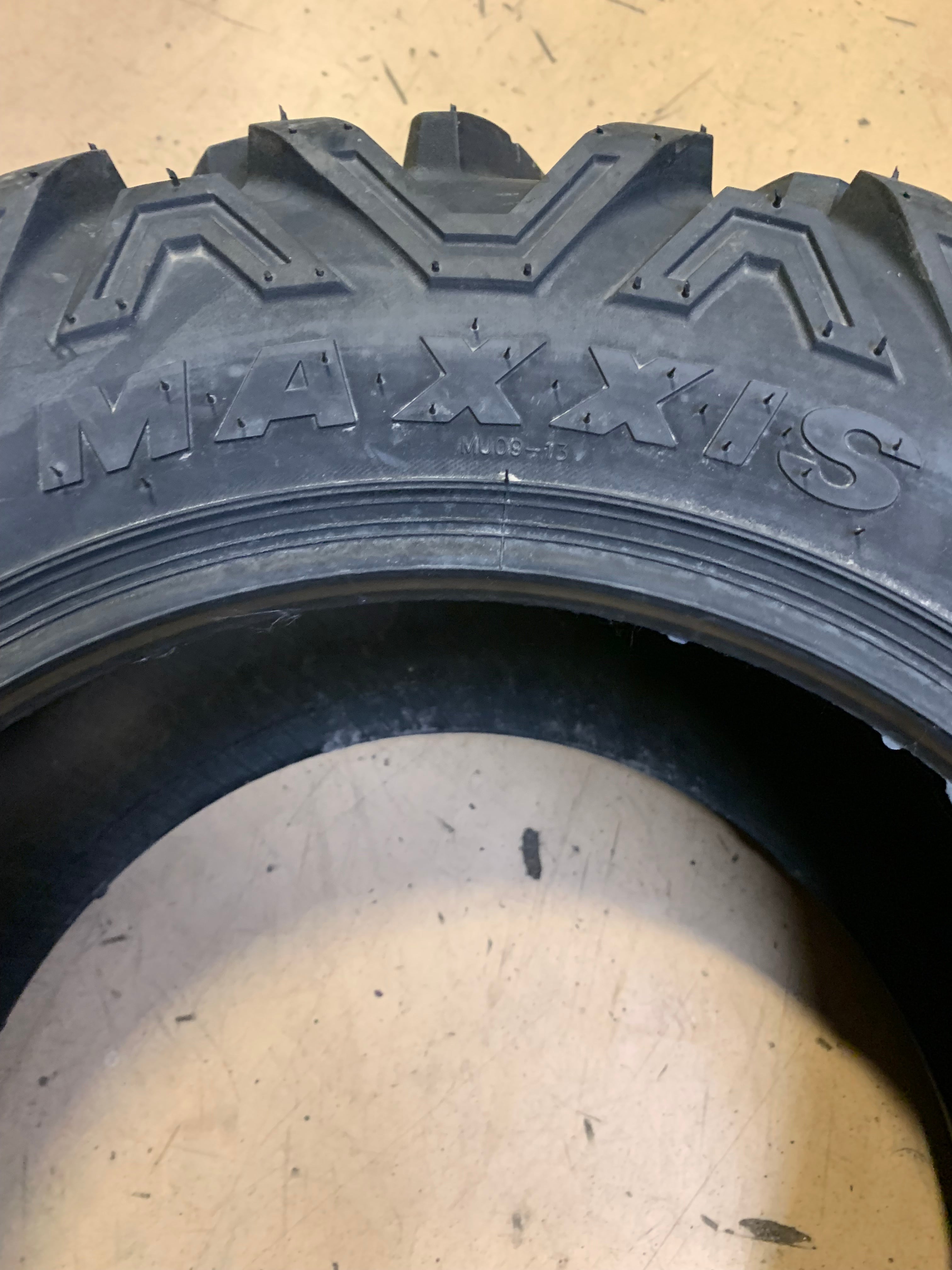 MAXXIS BIGHORN 2.0 BSW 27 9 14 6PLY ATV/UTV TIRE TM00911100