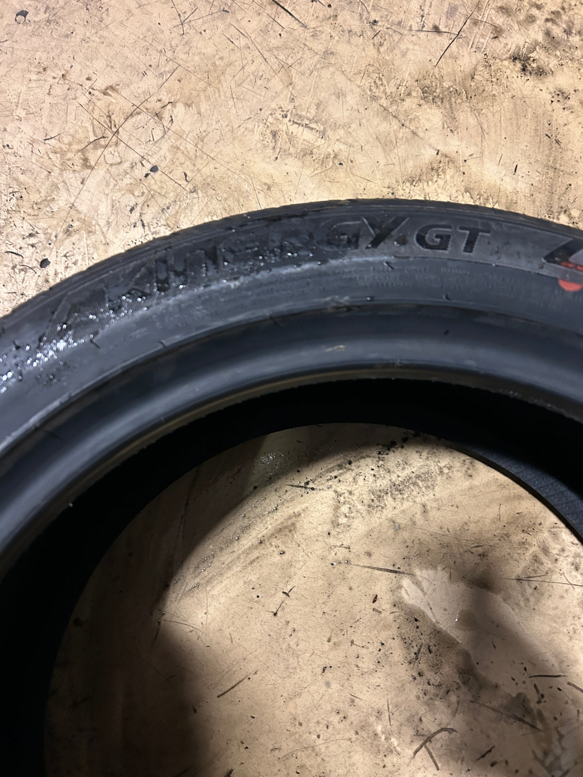 NOS HANKOOK KINERGY GT BSW P 225 45 17 91W ALL SEASON TIRE 1024034