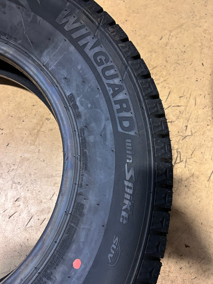 2 NOS NEXEN WINGUARD WINSPIKE SUV P 245 75 17 121/118 10PLY WINTER TIRE 14045NXK