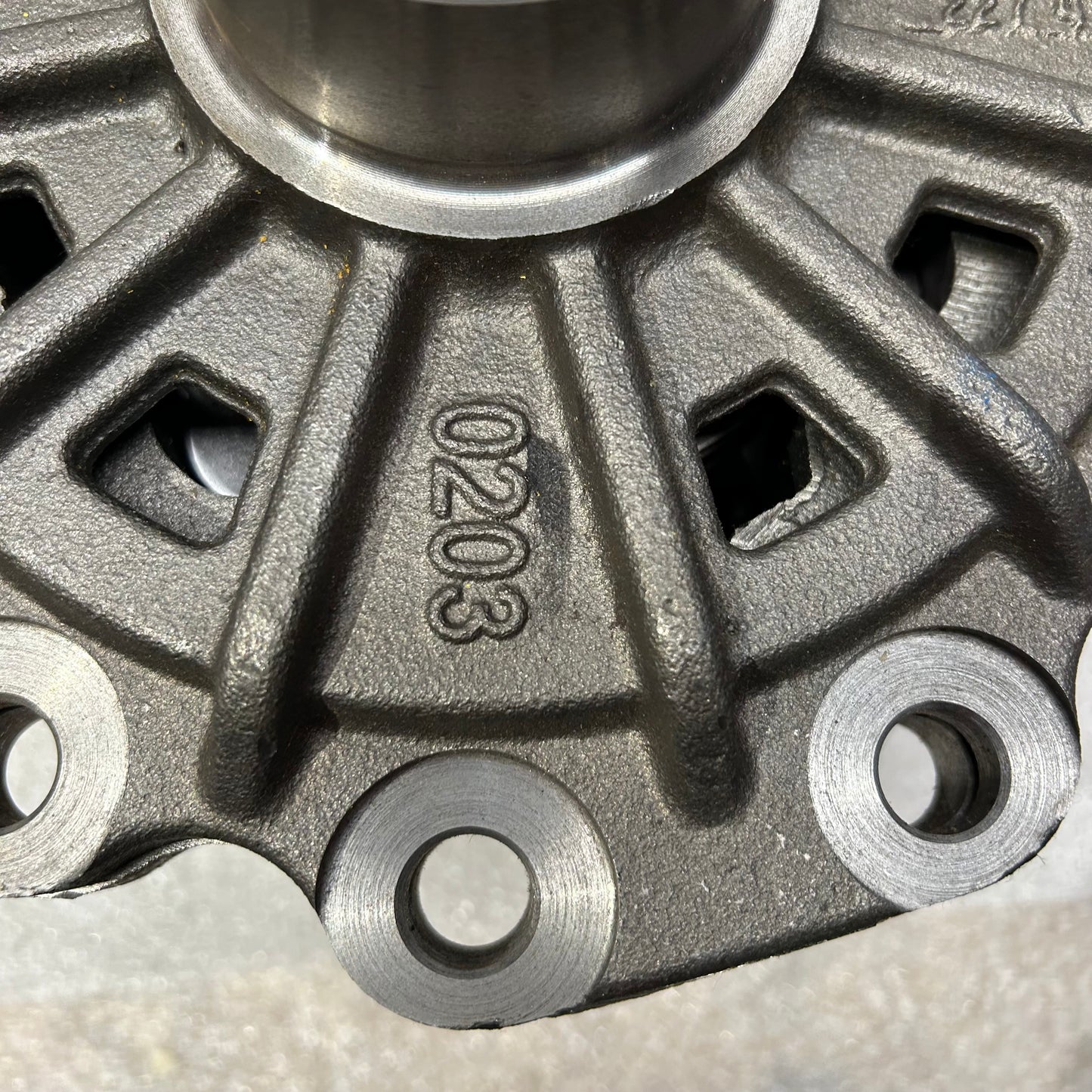AAM 2019+ DODGE RAM 3500 30-SPILINE LIMITED SLIP REAR DIFFERENTIAL