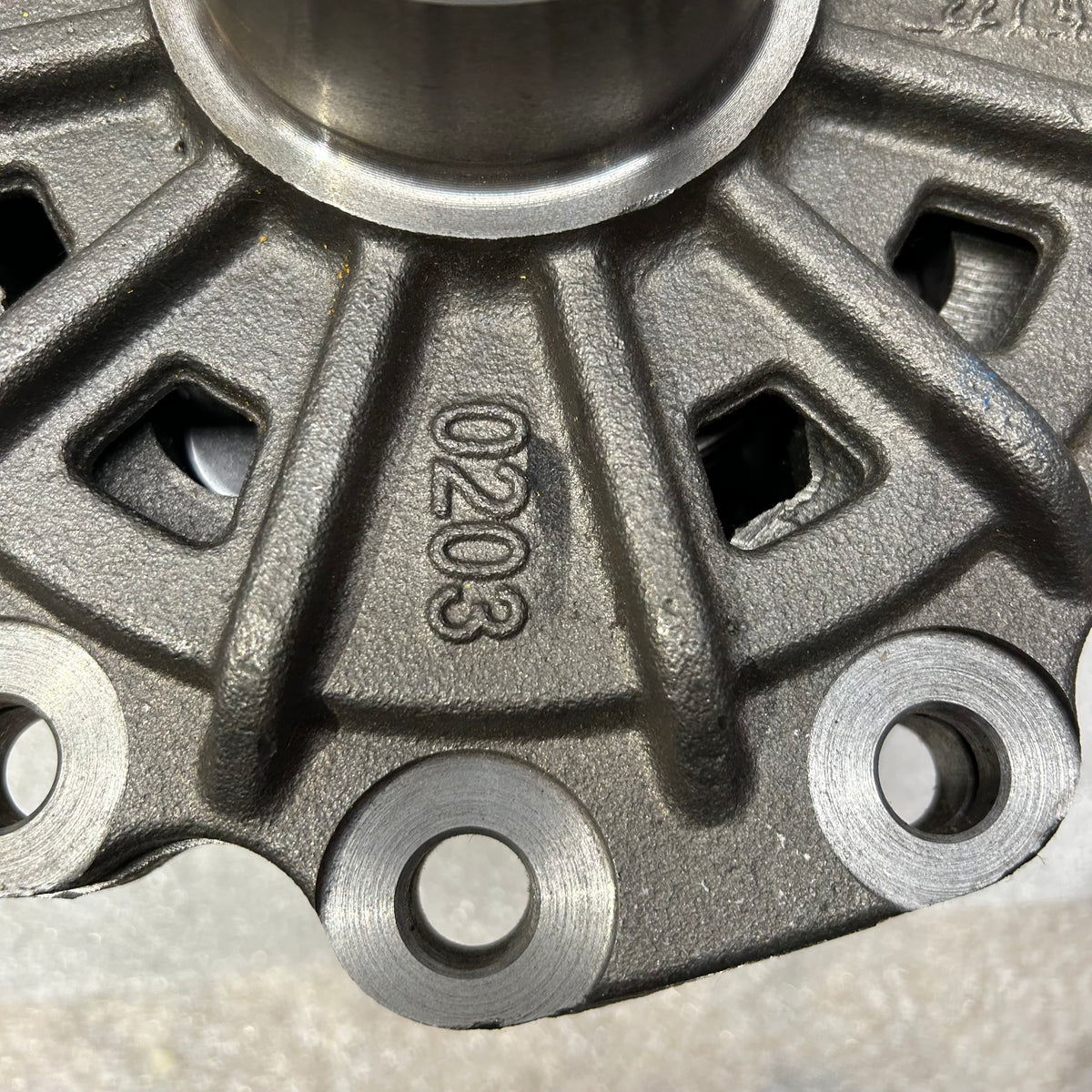AAM 2019+ DODGE RAM 3500 30-SPILINE LIMITED SLIP REAR DIFFERENTIAL