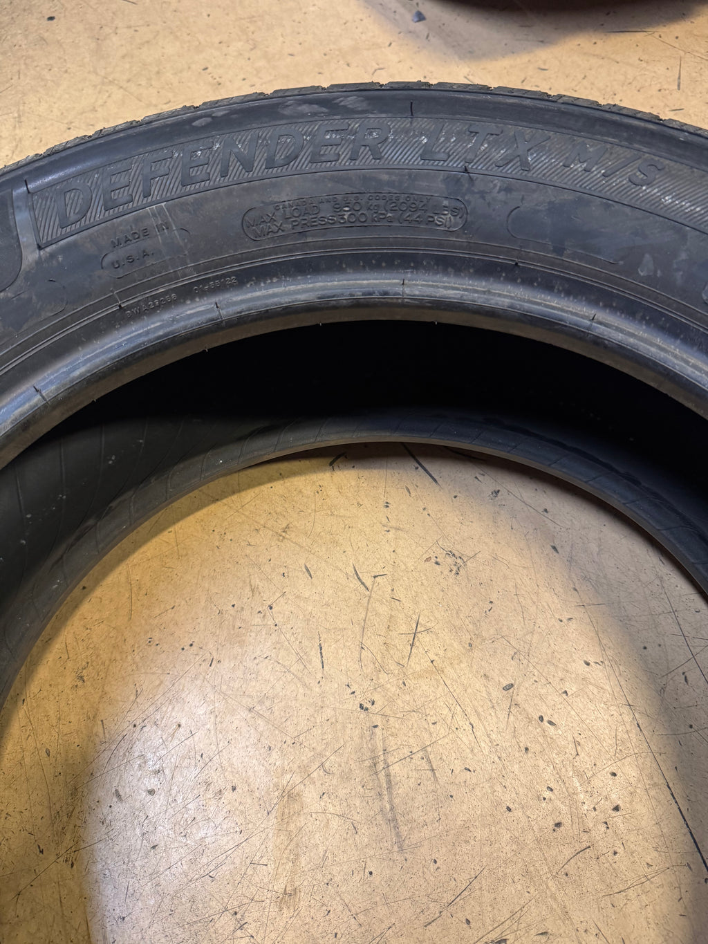 MICHELIN DEFENDER LTX M/S BSW P 235 65 18 106T ALL SEASON TIRE 17887