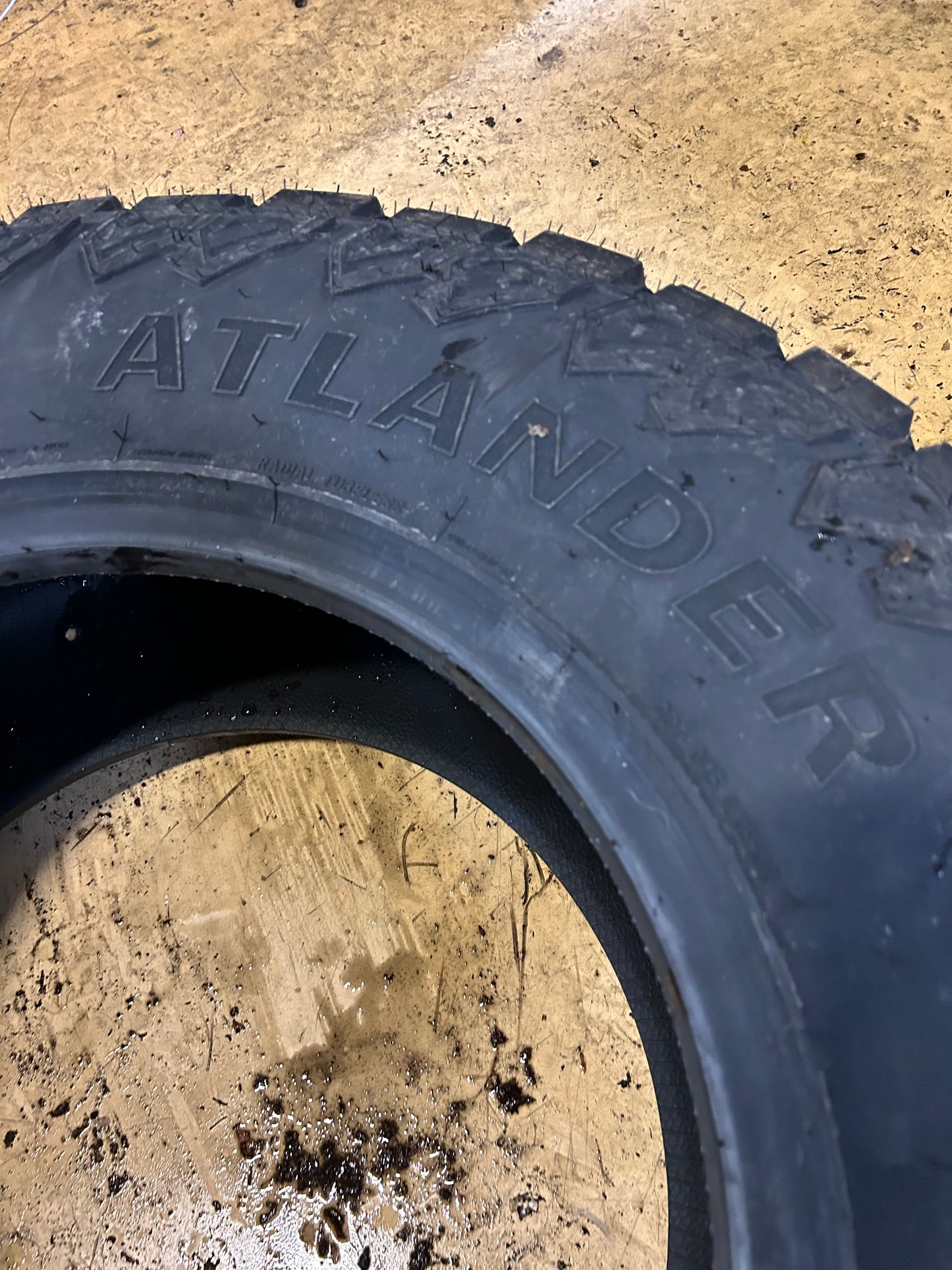 ATLANDER ROVERCLAW R/T BSW LT 35 12.5 18 123Q 10PLY RUGGED TERRAIN TIRE ATL1920