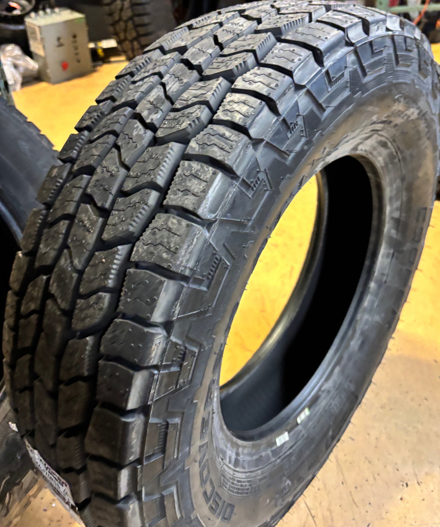 COOPER DISCOVERER AT3 BSW LT 225 75 16 115/112R LRE 10 PLY ALL TERRAIN TIRE 170005030