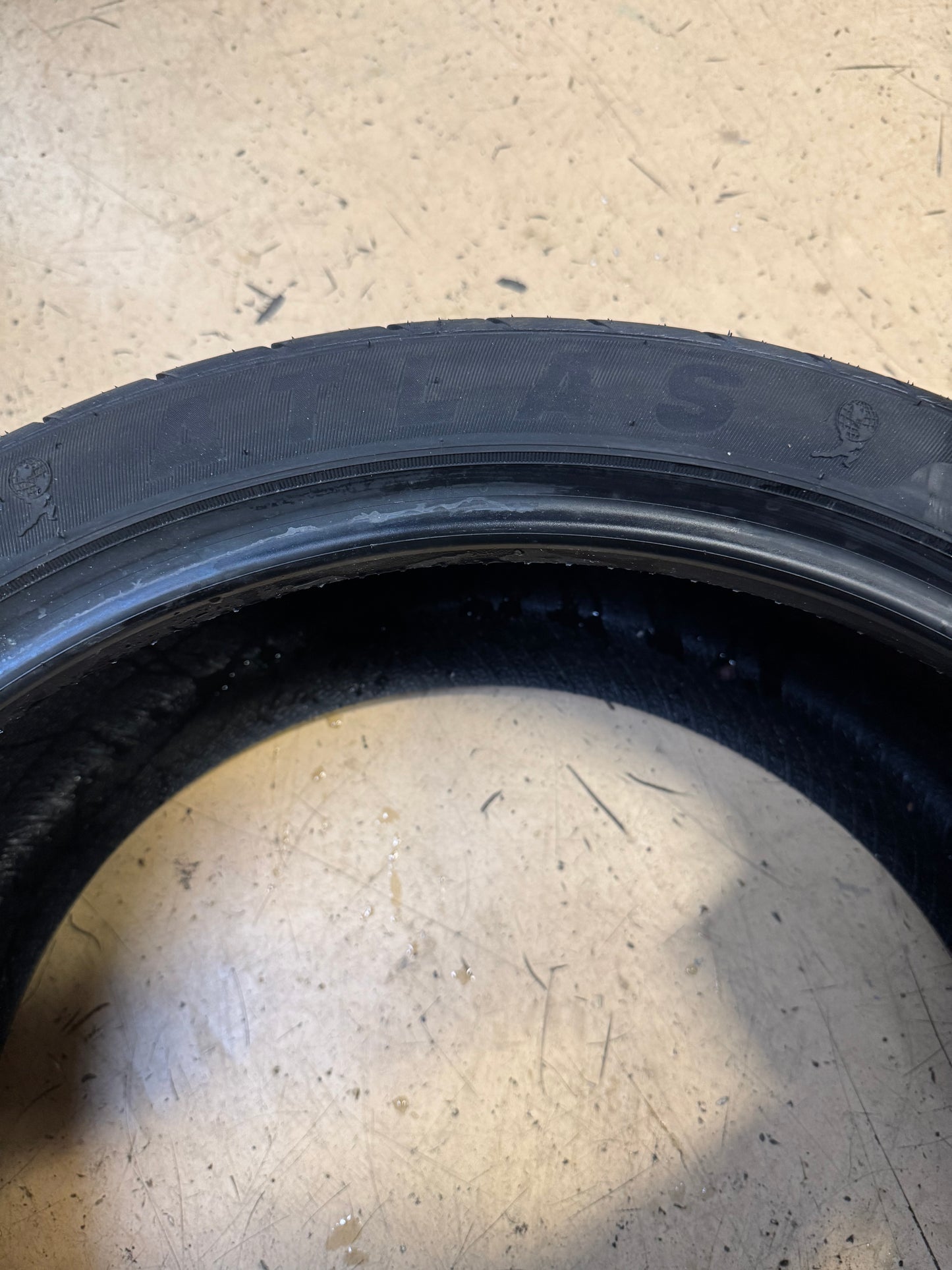 ATLAS FORCE UHP BSW P 275 35 20 102Y XL UHP TIRE 221009073