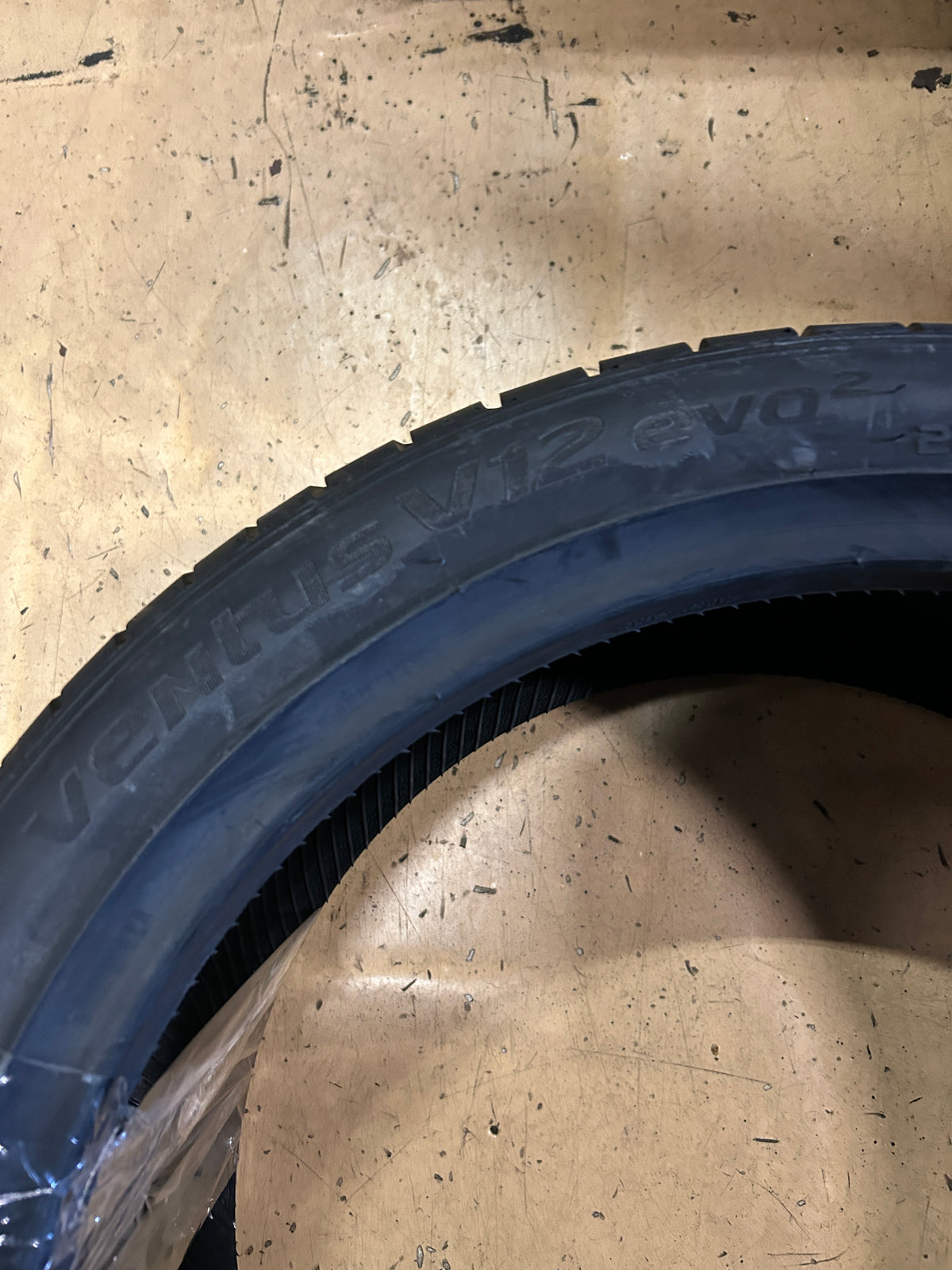 HANKOOK VENTUS V12 EVO 2 BSW P 225 40 18 92Y XL UHP TIRE 1015414