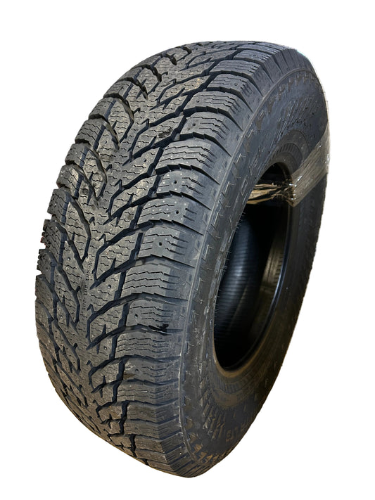 NOKIAN HAKKAPELIITTA LT3 EV BSW LT 285 70 17 121/118Q 8PLY WINTER TIRE T430956