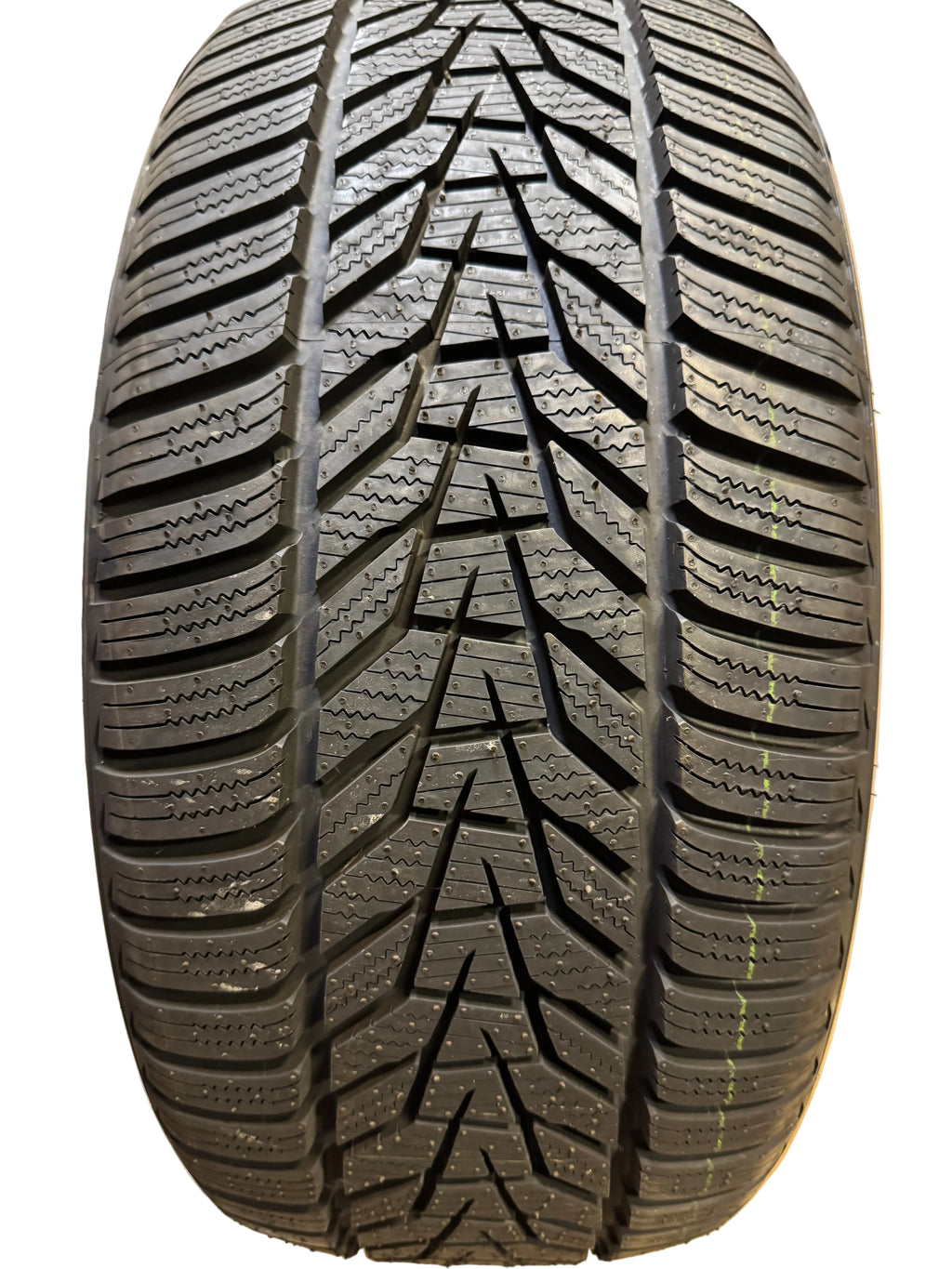 NOS HANKOOK WINTER ICEPT EVO3 BSW P 225 40 18 92V XL WINTER TIRE 1026306