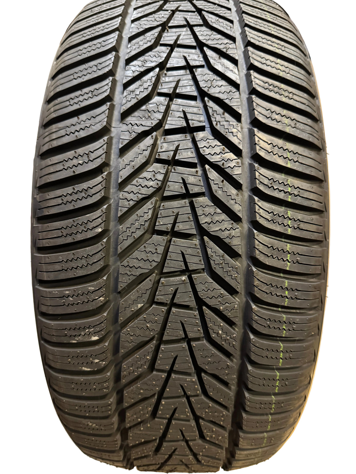 NOS HANKOOK WINTER ICEPT EVO3 BSW P 225 40 18 92V XL WINTER TIRE 1026306