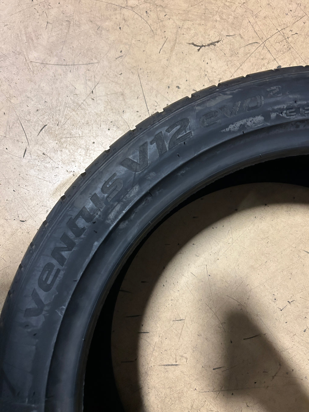 NOS HANKOOK VENTUS V12 EVO2 BSW P 215 45 16 93Y UHP TIRE 1015243