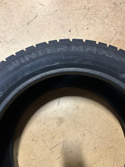DUNLOP WINTER MAXX 2 BSW P 215 55 17 94T WINTER TIRE 266016625