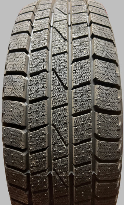 2 NEW OLD STOCK HANKOOK WINTER I*CEPT IZ W606 P 175 65 14 82T SL WINTER TIRES 1015079