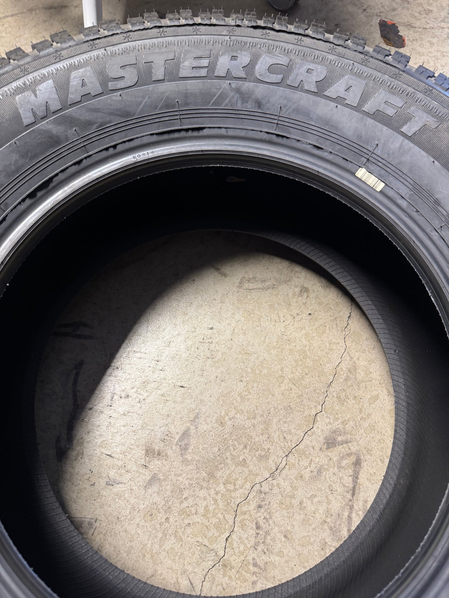 NOS MASTERCRAFT COURSER MSR BSW LT 265 70 17 121/118Q 10PLY WINTER TIRE 90000005739