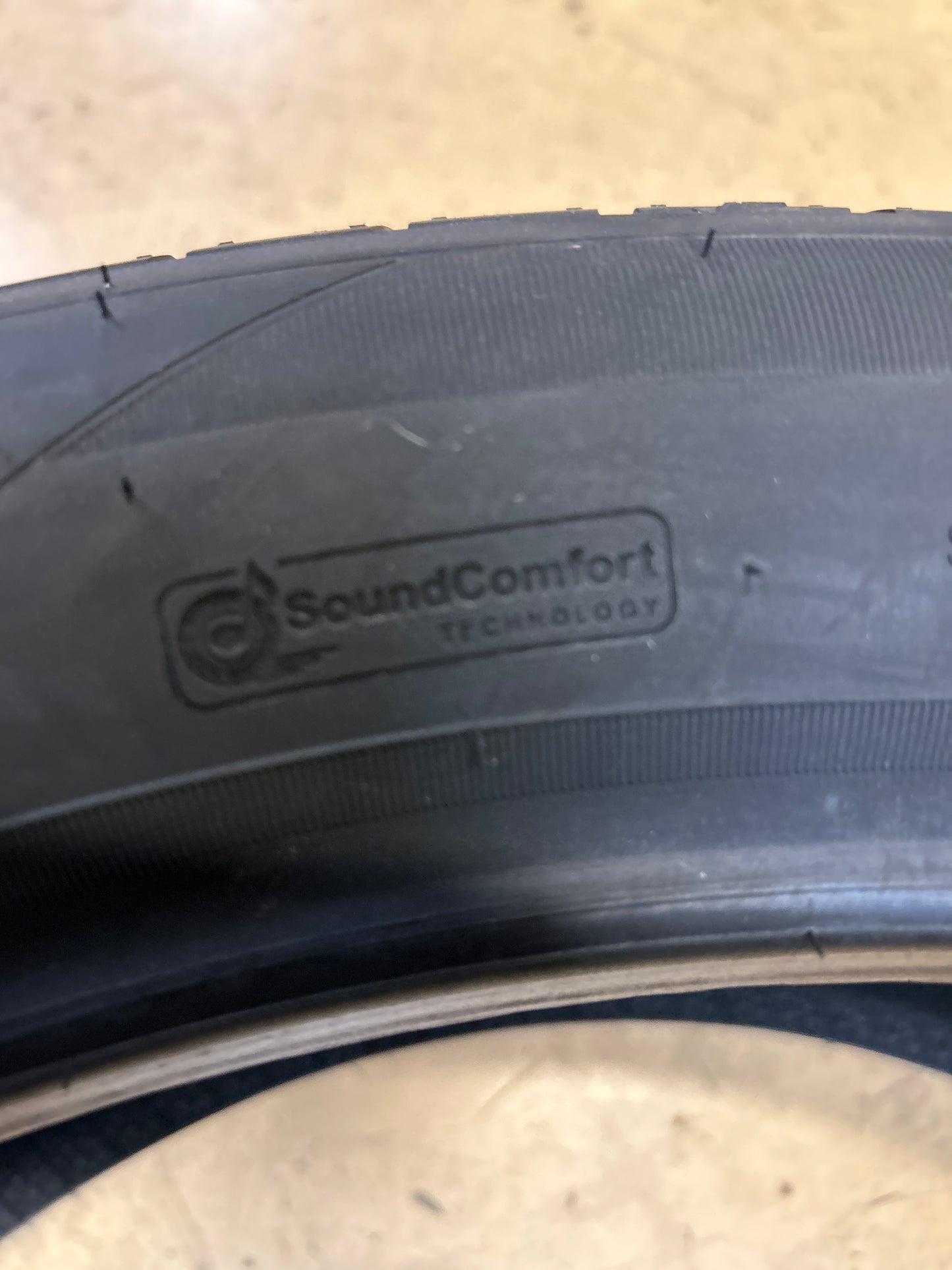 GOODYEAR EAGLE TOURING BSW P 255 45 22 107H XL ALL SEASON TIRE 102054642