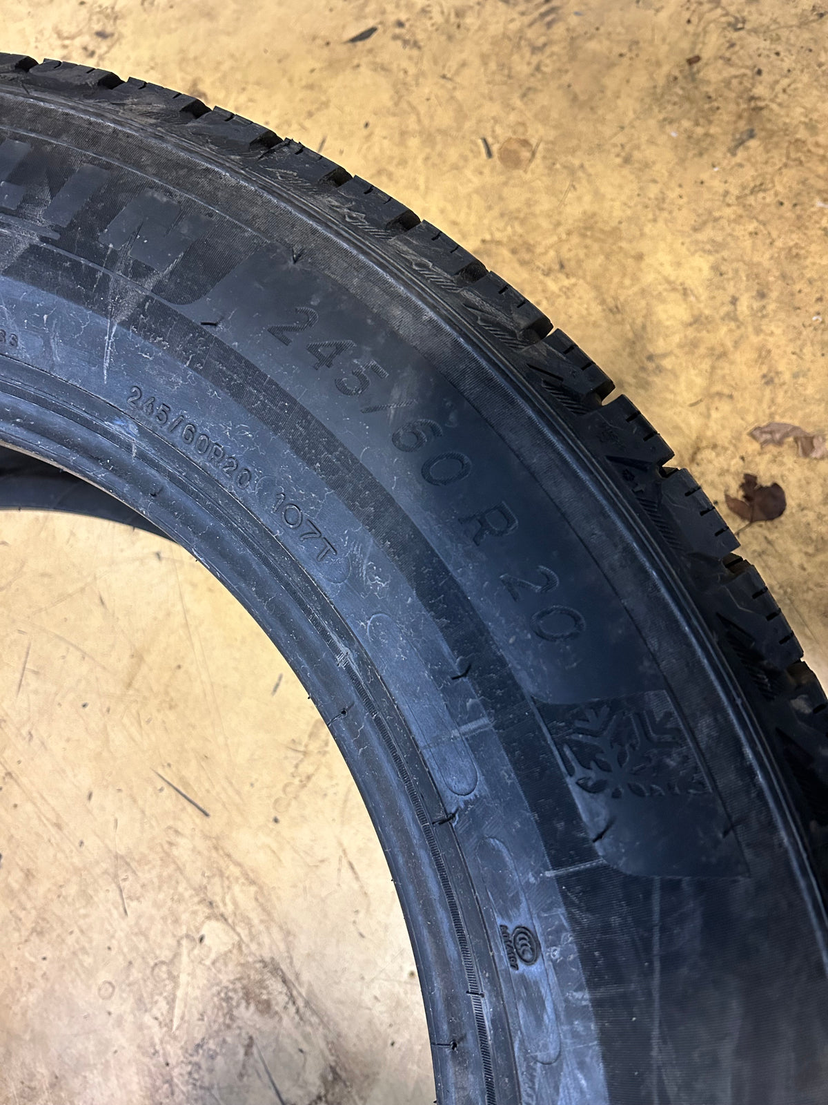 MICHELIN X-ICE SNOW BSW P 245 60 20 107T WINTER TIRE 45698