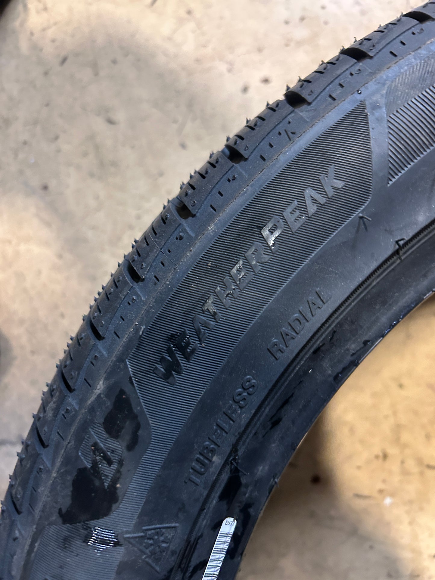 2 BRIDGESTONE WEATHERPEAK BSW P 235 45 18 94V XL ALL WEATHER TIRE 006021