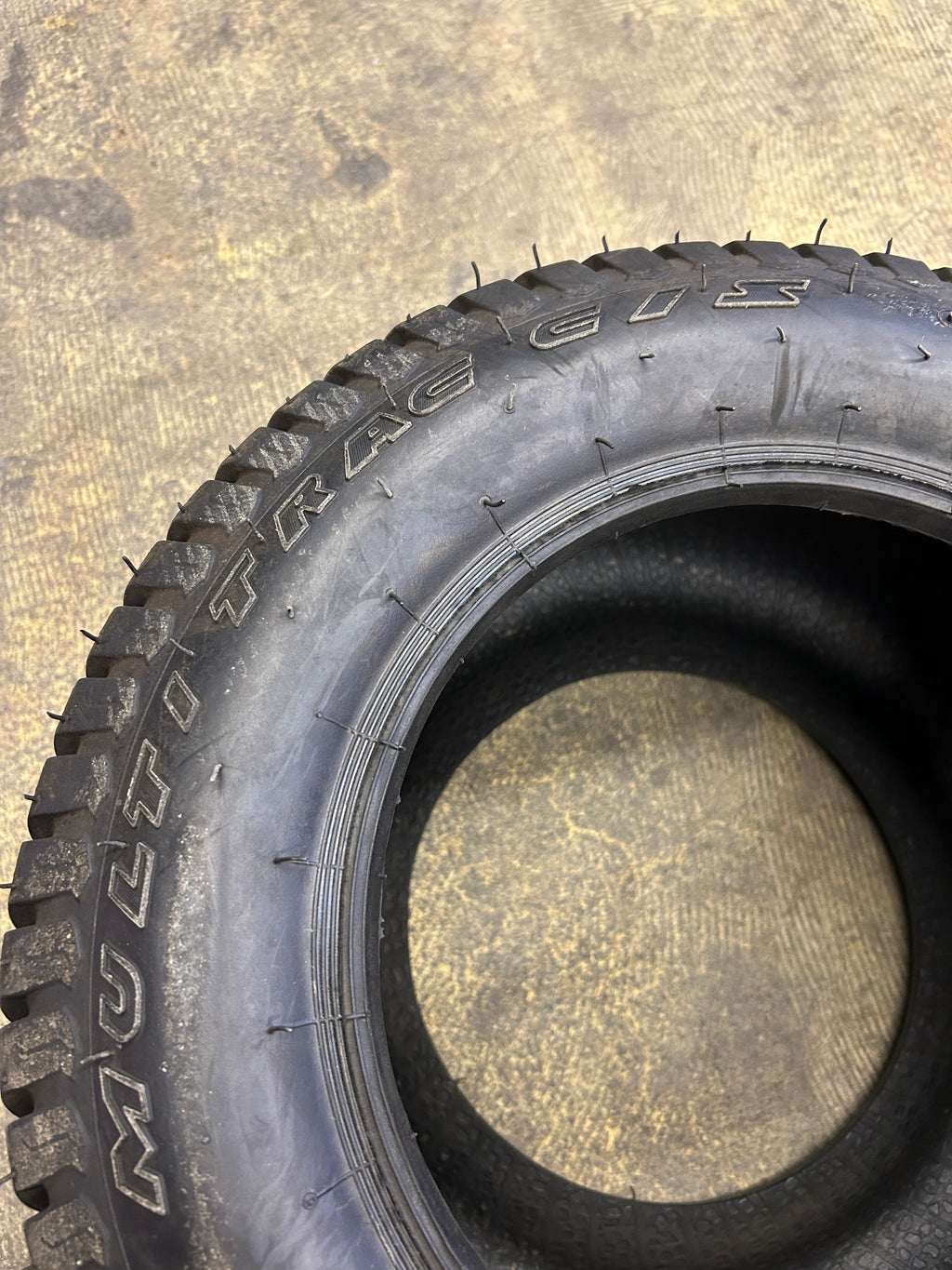 CARLISLE MULTI TRAC C/S BSW  245 50 10 6PLY LAWN TIRE 5E43C2