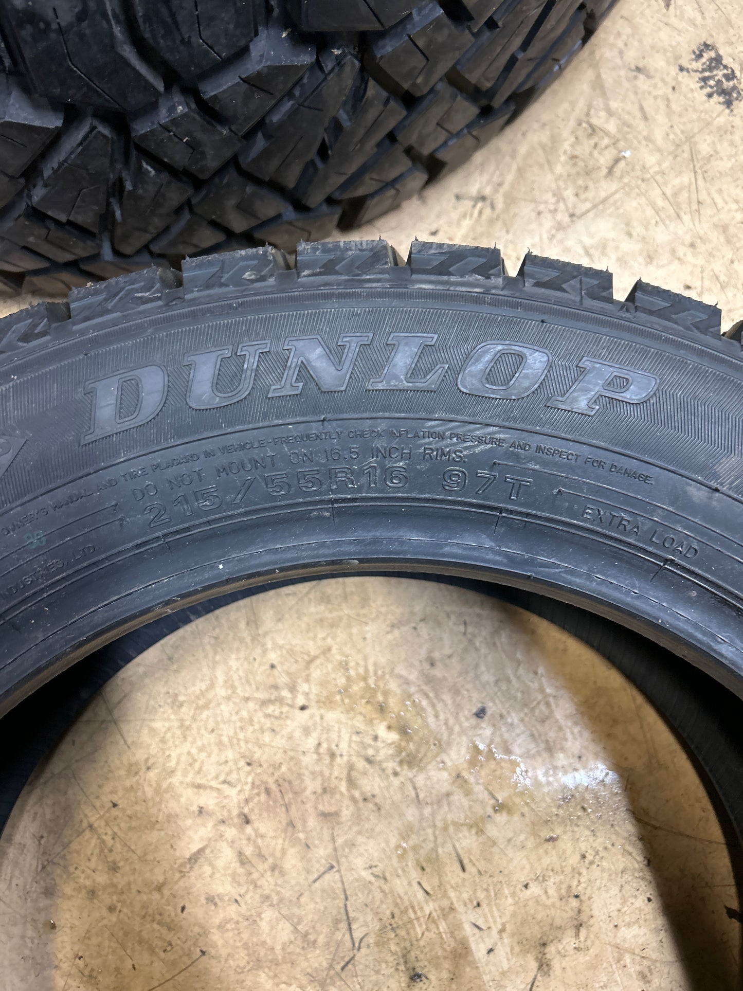 2 DUNLOP WINTER MAXX 2 BSW P 215 55 16 97T WINTER TIRE 266016630
