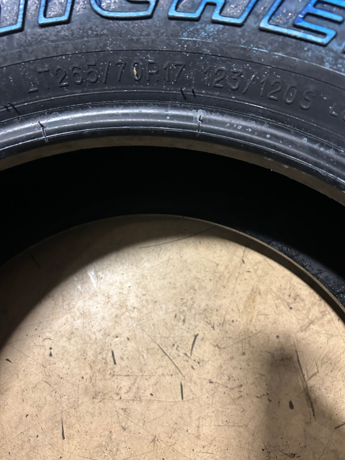 2 MICHELIN DEFENDER LTX M/S 2 OWL P 265 70 17 123/120S 10PLY TIRE 45468
