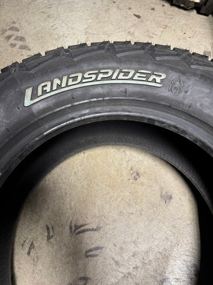 NOS LANDSPIDER WILDTRAXX A/T OWL P 265 70 17 115T ALL TERRAIN  TIRE DAT010