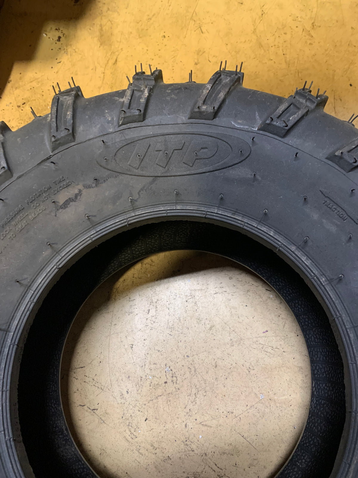 NOS ITP MUD LITE  BSW AT 24 9 11 6PLY  ATV/UTV TIRE 56A3A9