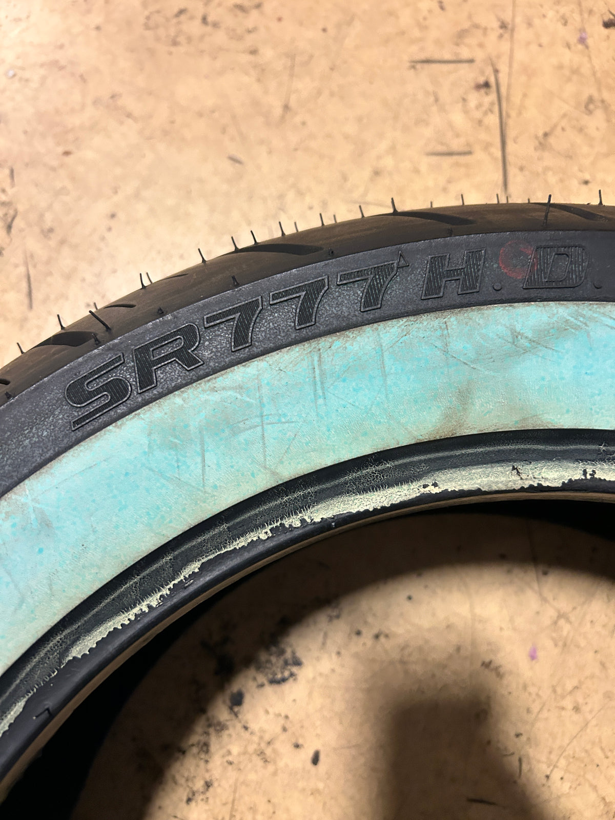 NOS SHINKO SR777HD WW 180 70 15 82H REAR MOTORCYCLE TIRE 874615