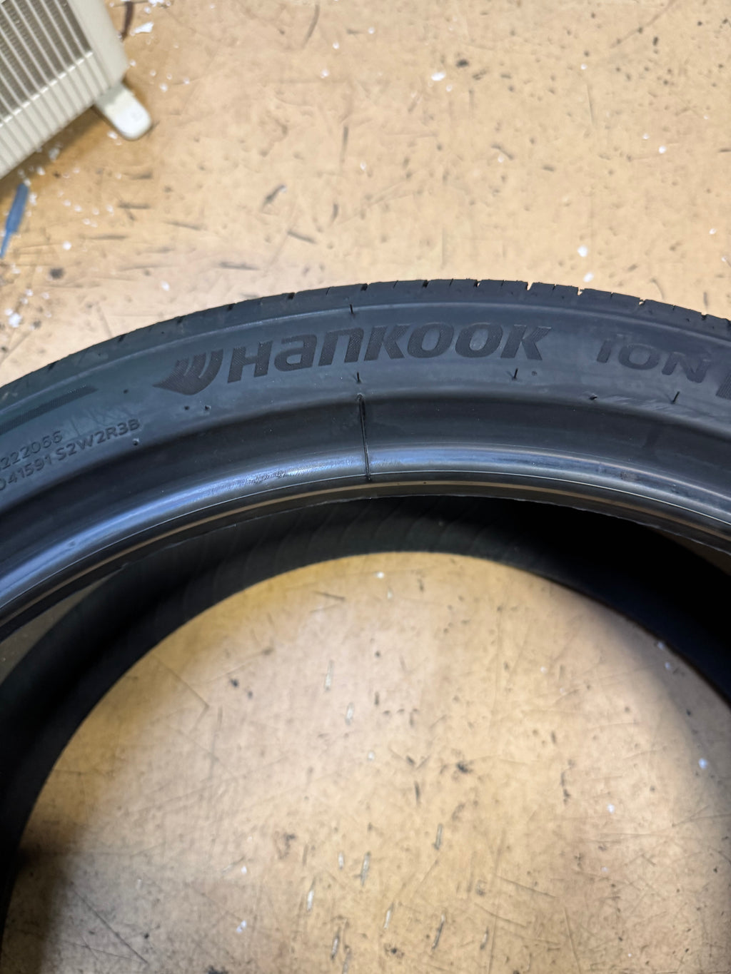 HANKOOK ION EVO AS SUV IH01A (FOAM) BSW P 275 35 21 103W XL ALL SEASON TIRE 1033704