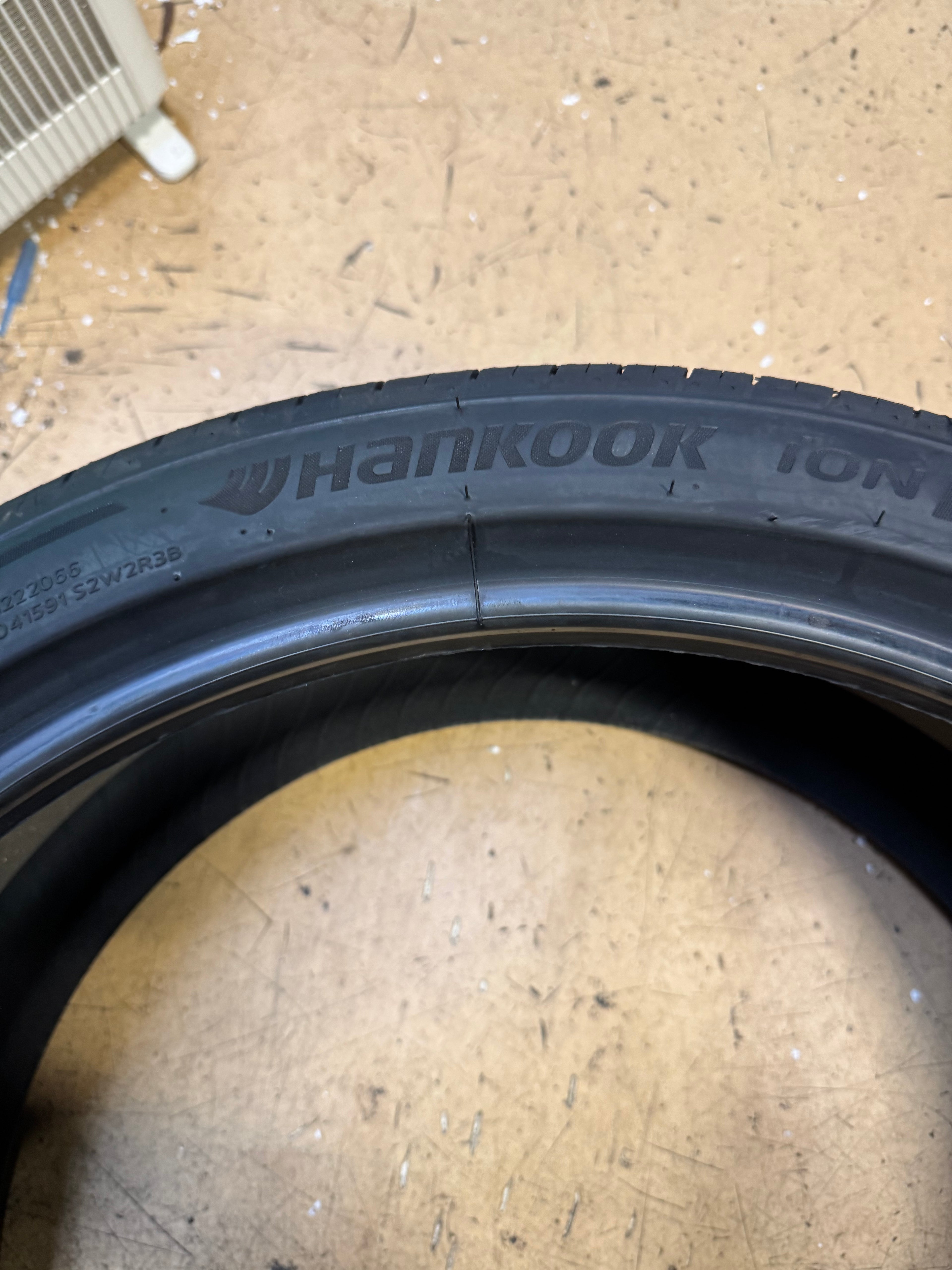 HANKOOK ION EVO AS SUV IH01A (FOAM) BSW P 275 35 21 103W XL ALL SEASON TIRE 1033704