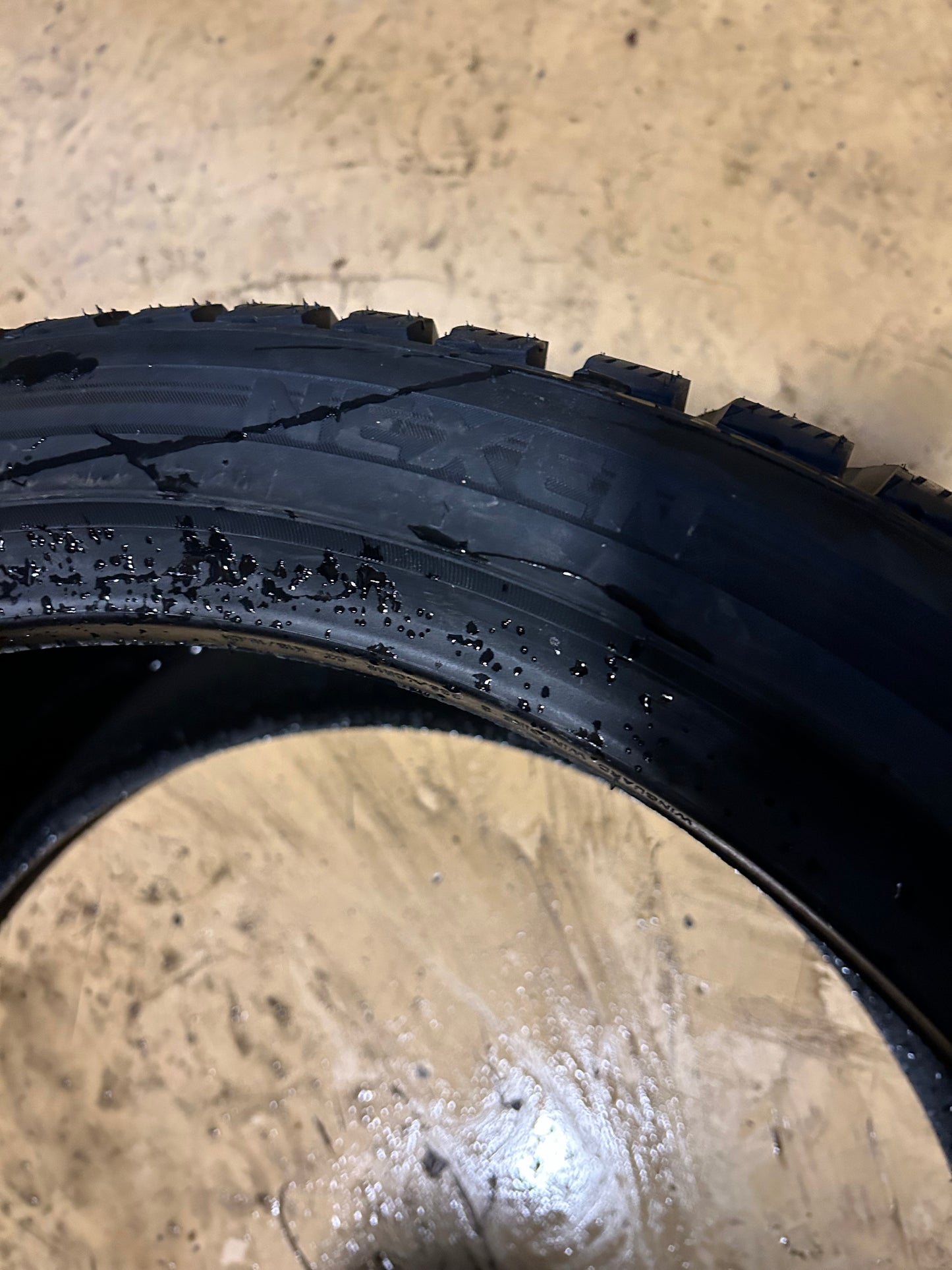 NEXEN WINGUARD WINSPIKE 3 BSW P 235 40 18 95T XL WINTER TIRE 18419NXK