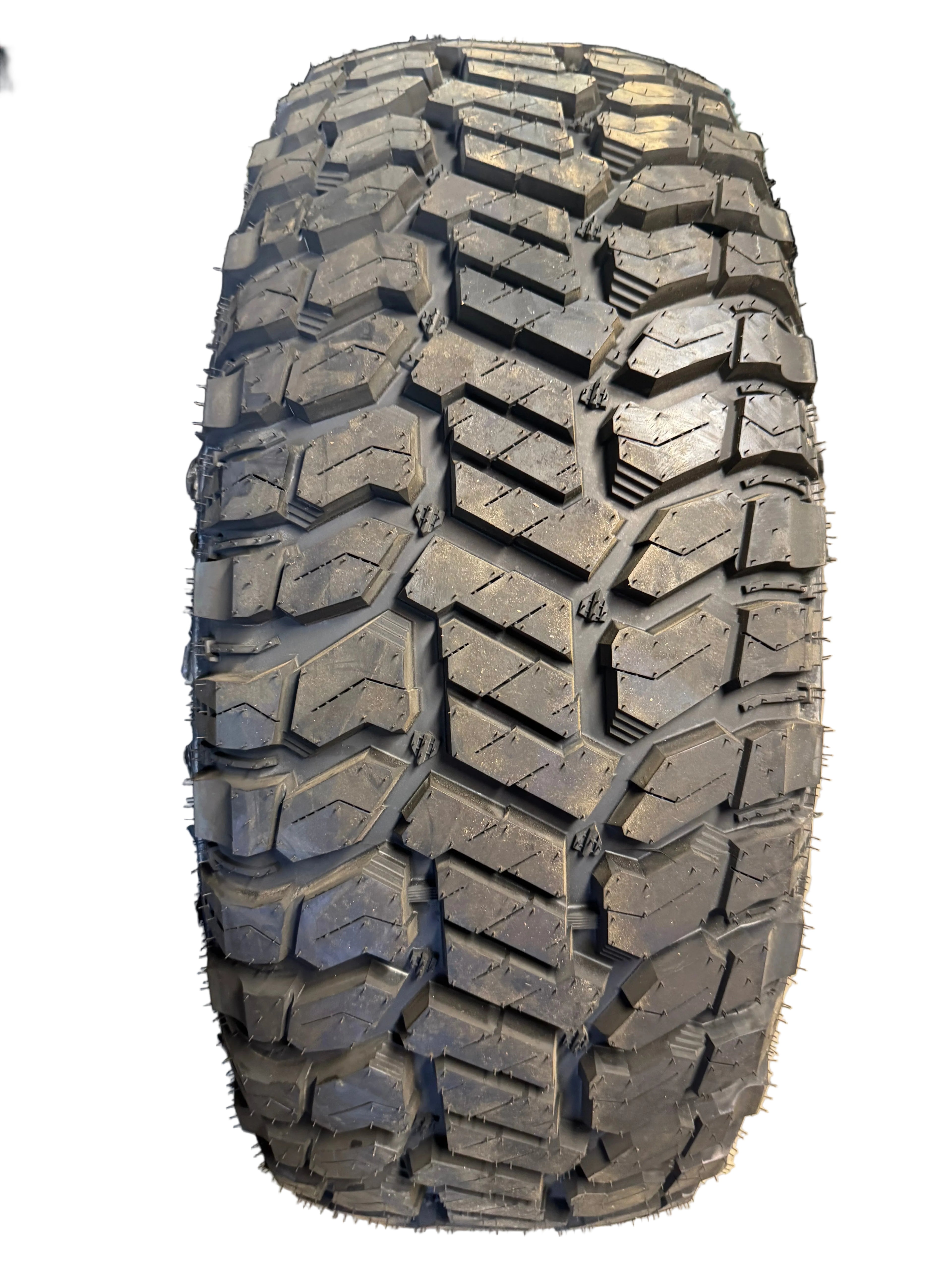 PATRIOT RUGGED TERRAIN BSW LT 295 70 17 121/118Q 10PLY TIRE PASYTH0118