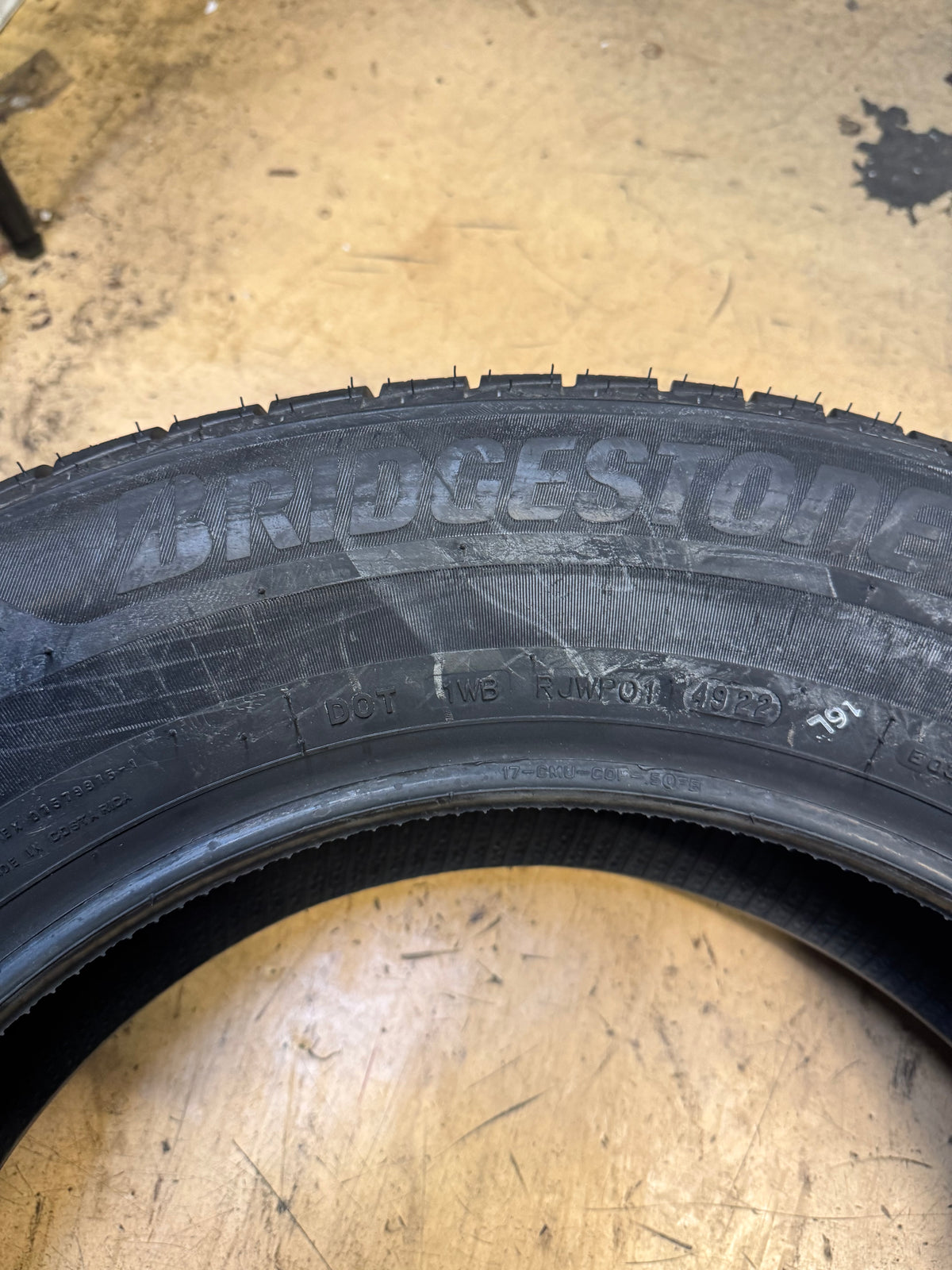 2 BRIDGESTONE WEATHERPEAK BSW P 235 60 17 102H ALL WEATHER TIRE 006046